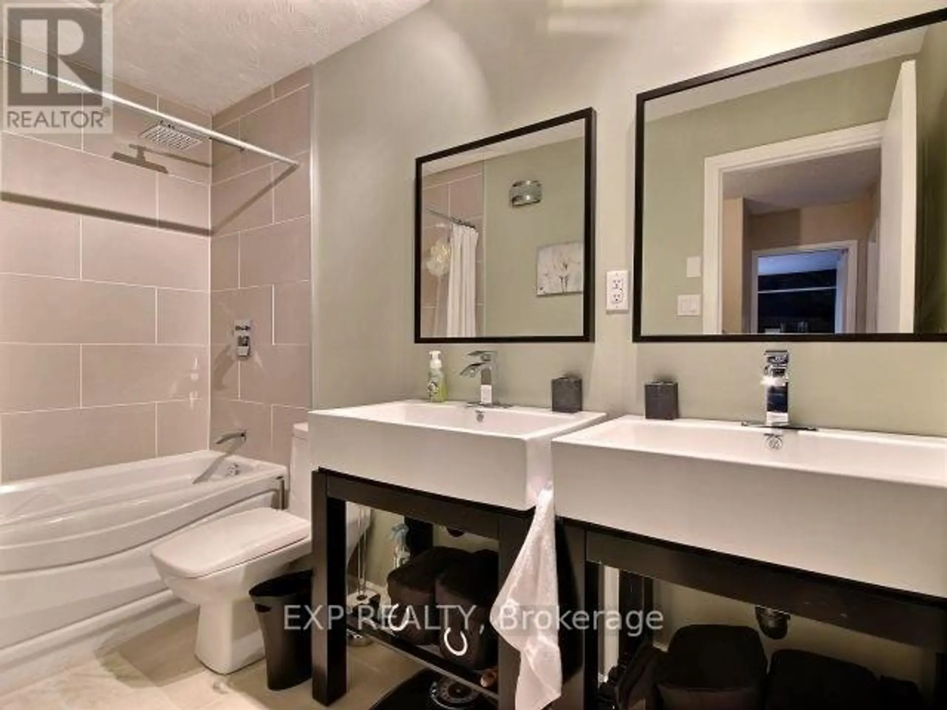#29 3415 UPLANDS DRIVE - Image 15