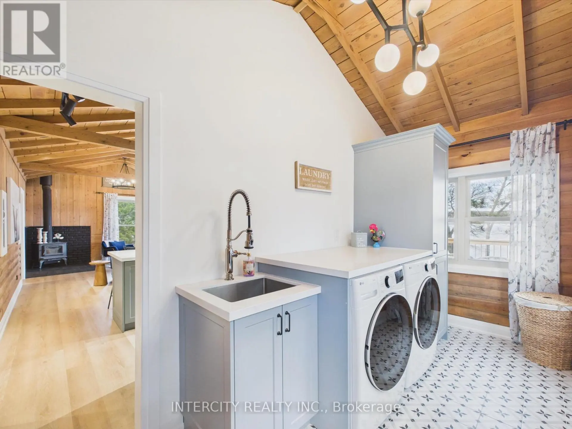 #3 1052 COVE ROAD - Image 5