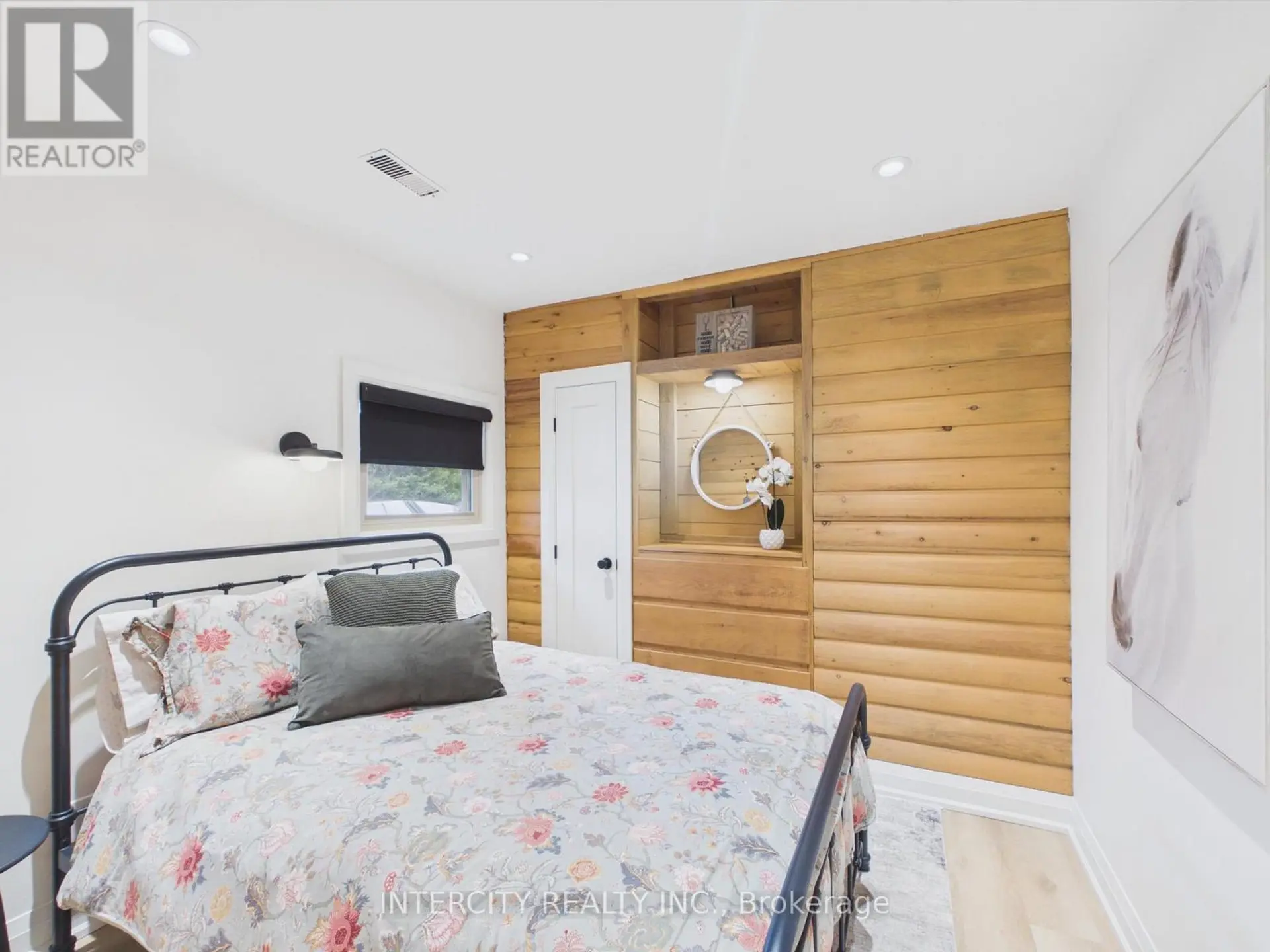 #3 1052 COVE ROAD - Image 13
