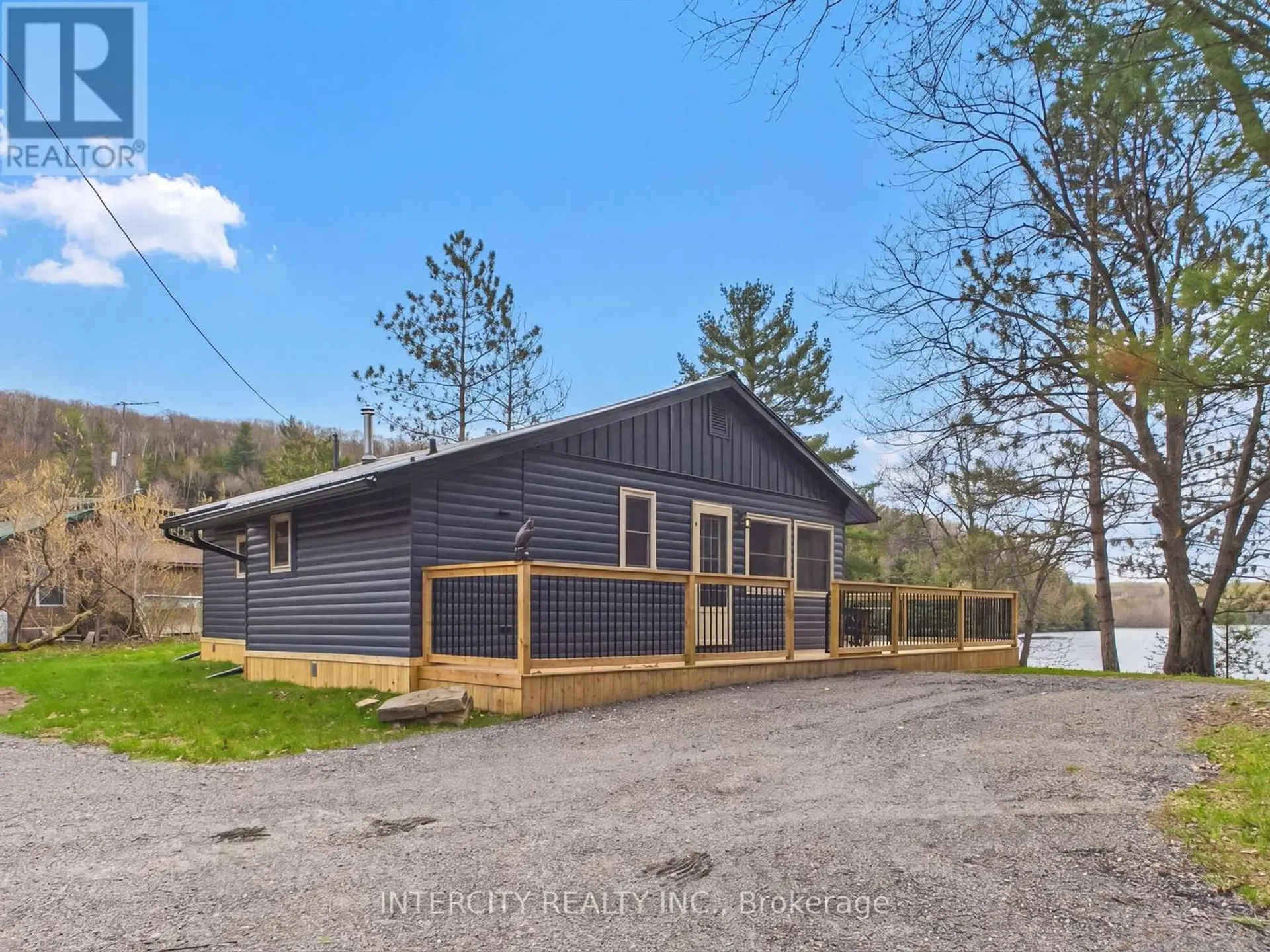 #3 1052 COVE ROAD - Image 4