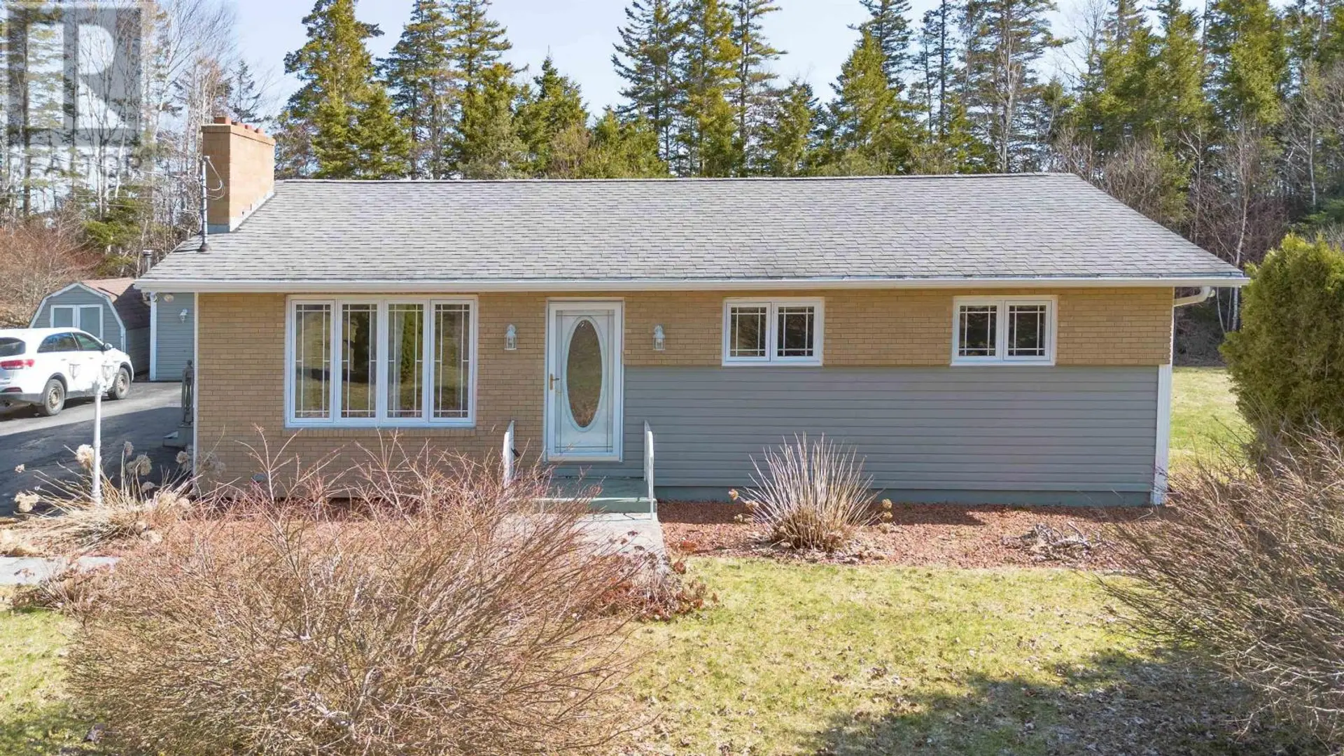 79 Floral Heights - Image 3