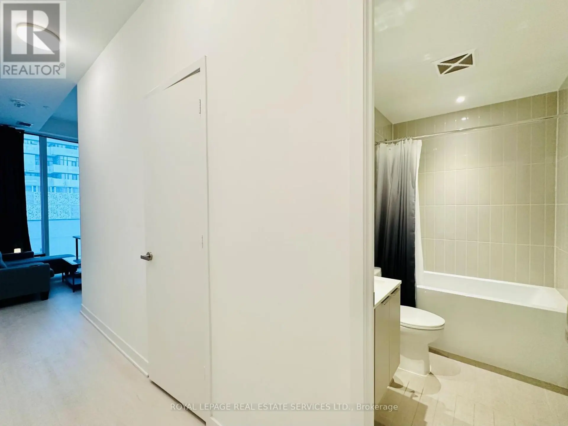 #323 3900 CONFEDERATION PARKWAY - Image 3