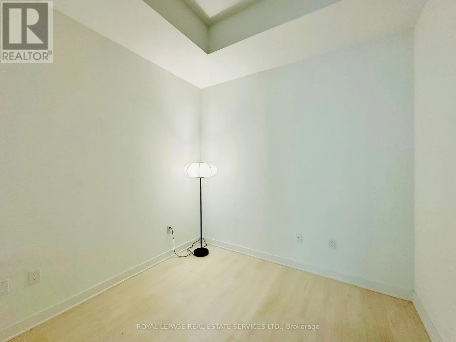#323 3900 CONFEDERATION PARKWAY - Image 9