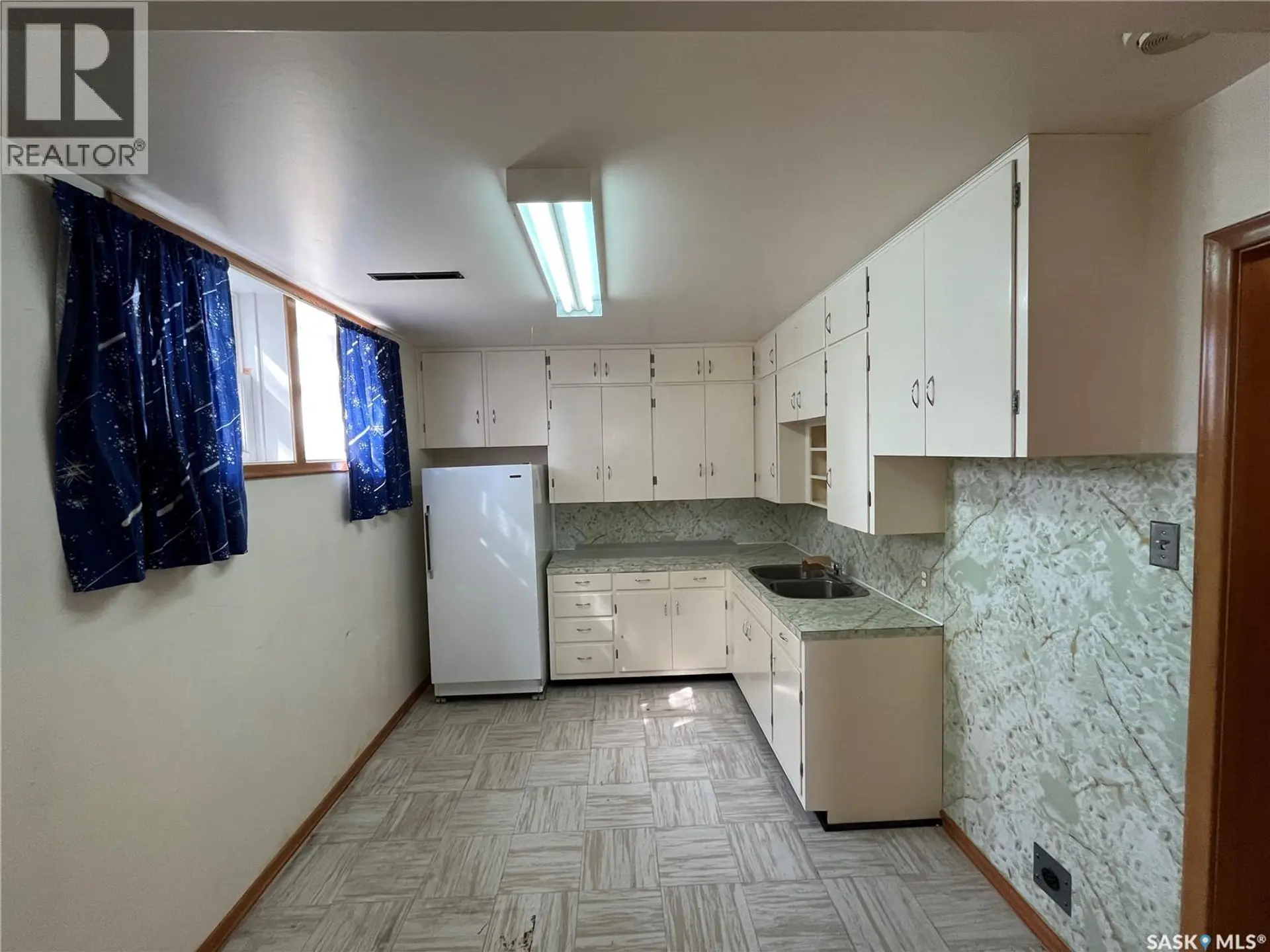 1010 13th STREET W - Image 12