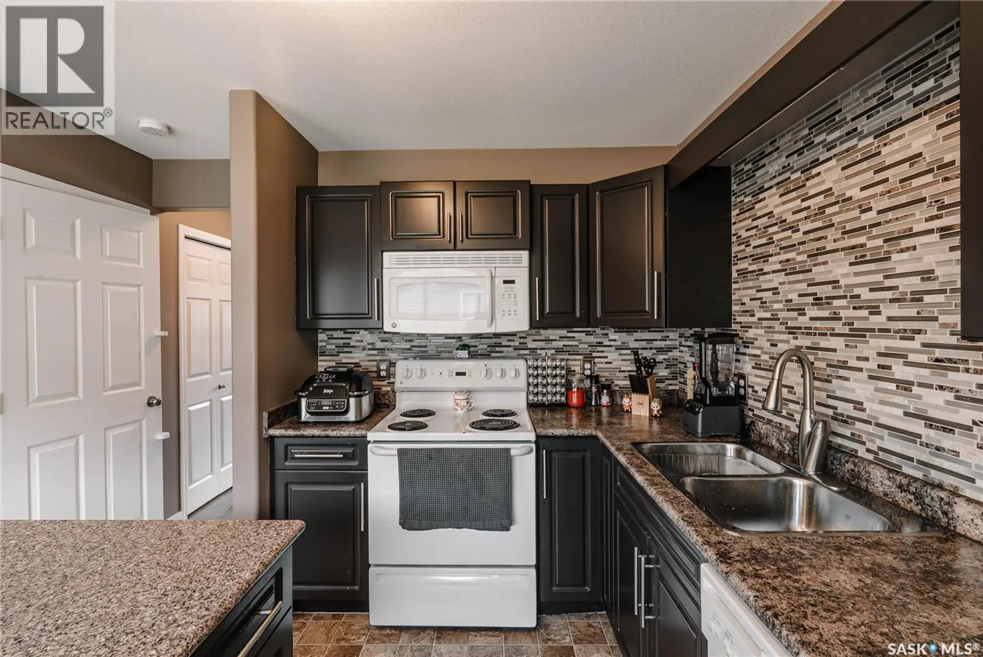 #10 300 MacCormack ROAD - Image 6