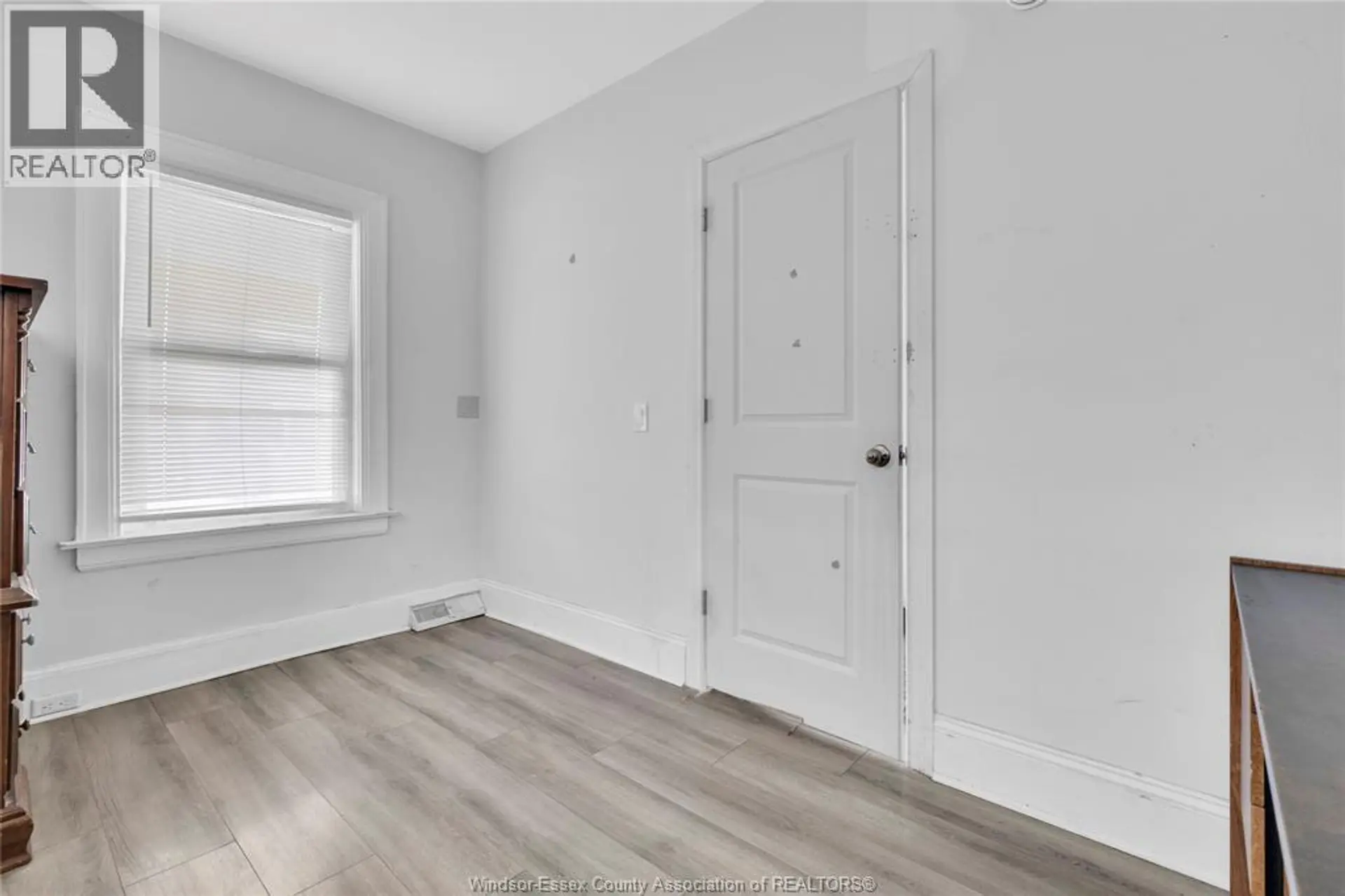 3497 PETER STREET - Image 14