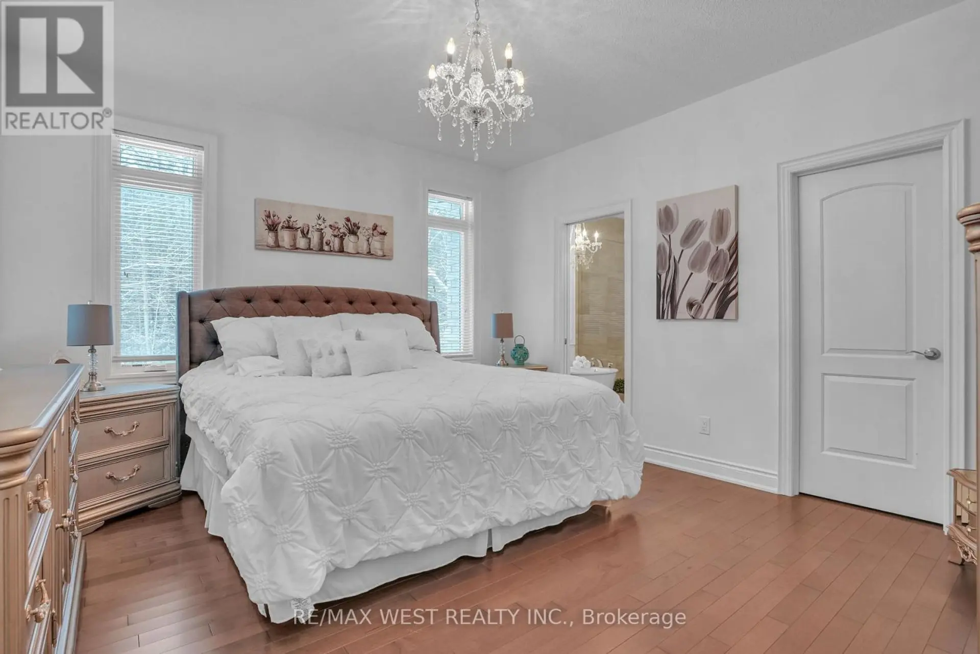 2 SYCAMORE CIRCLE - Image 11