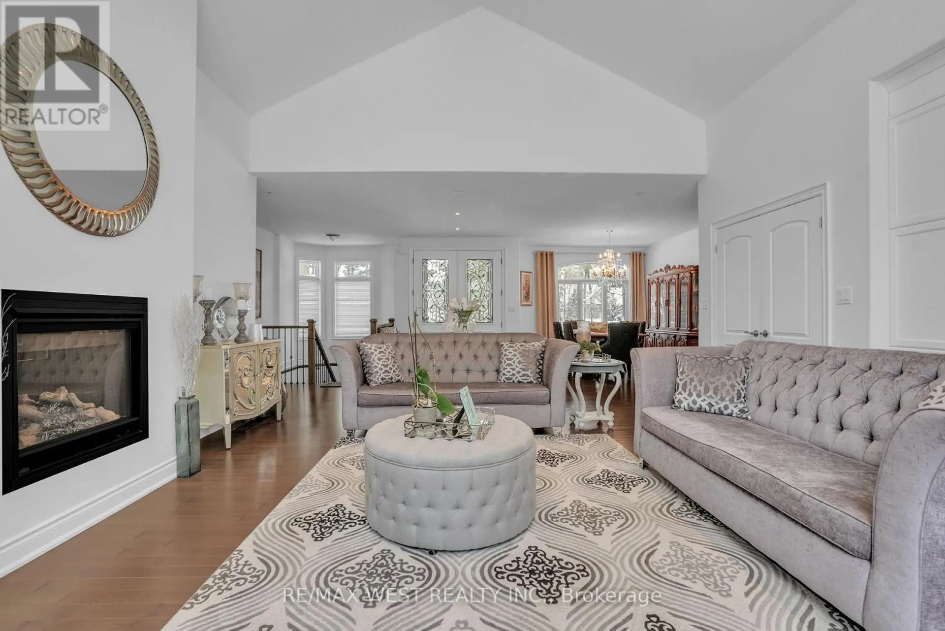 2 SYCAMORE CIRCLE - Image 6