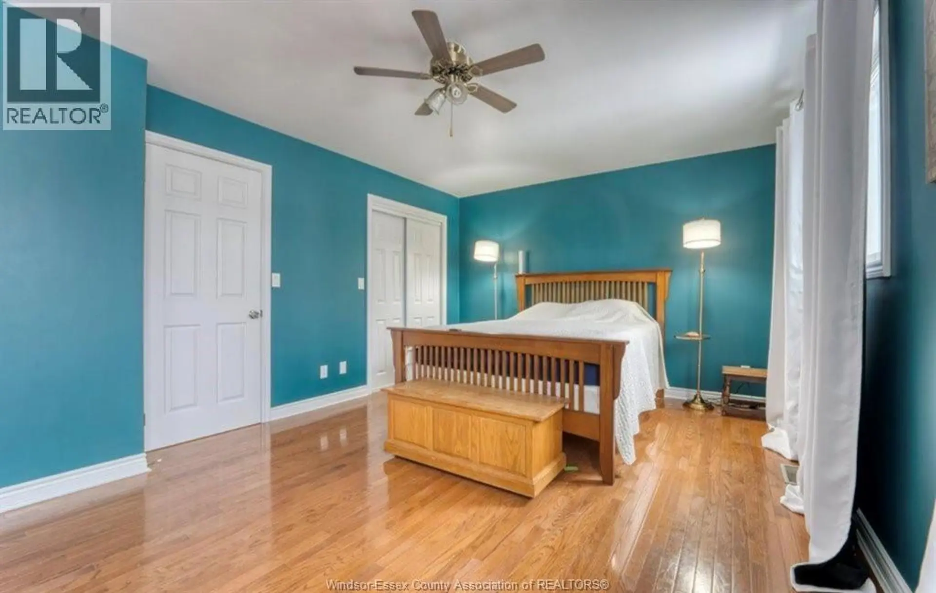 888 BAYVIEW - Image 14