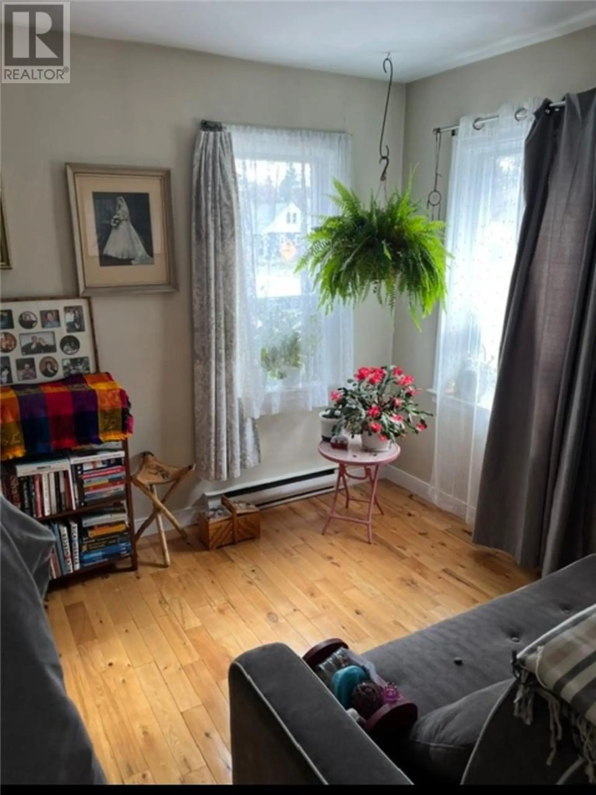 144 STANLEY - Image 12
