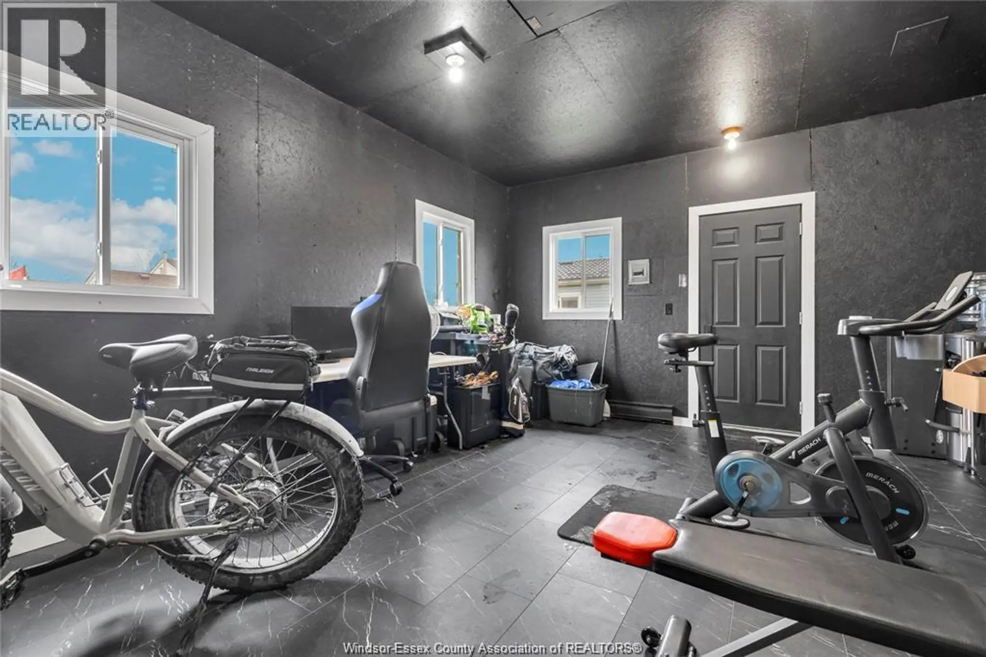 329 PARKSIDE DRIVE - Image 13