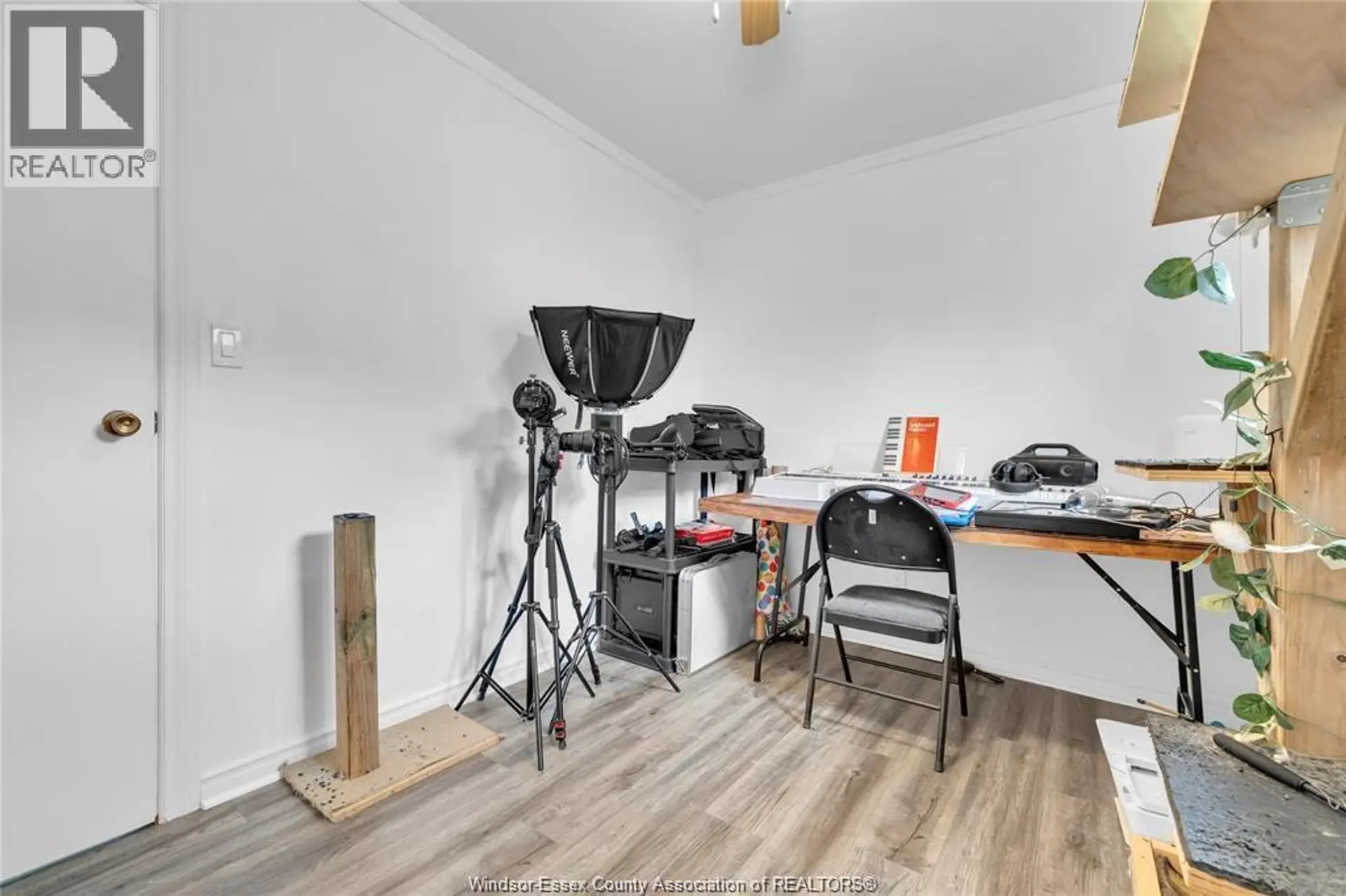 329 PARKSIDE DRIVE - Image 9