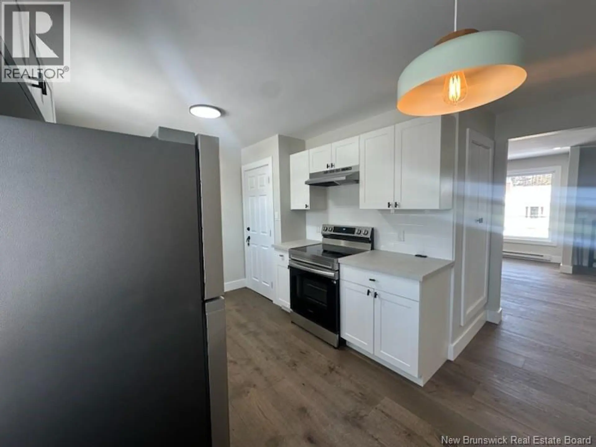 73 Salisbury Road - Image 2