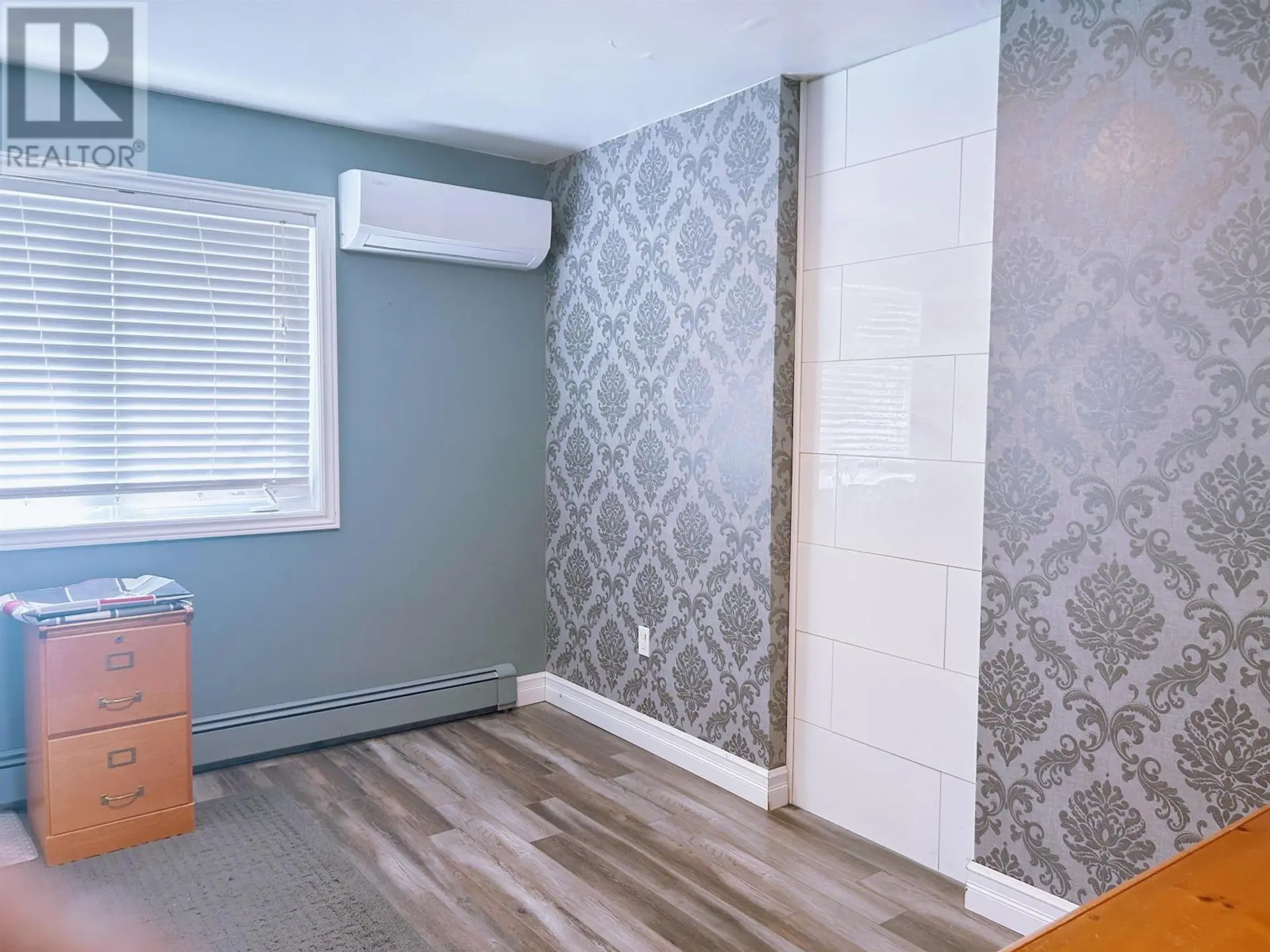 990 FORT AUGUSTUS Road - Image 11