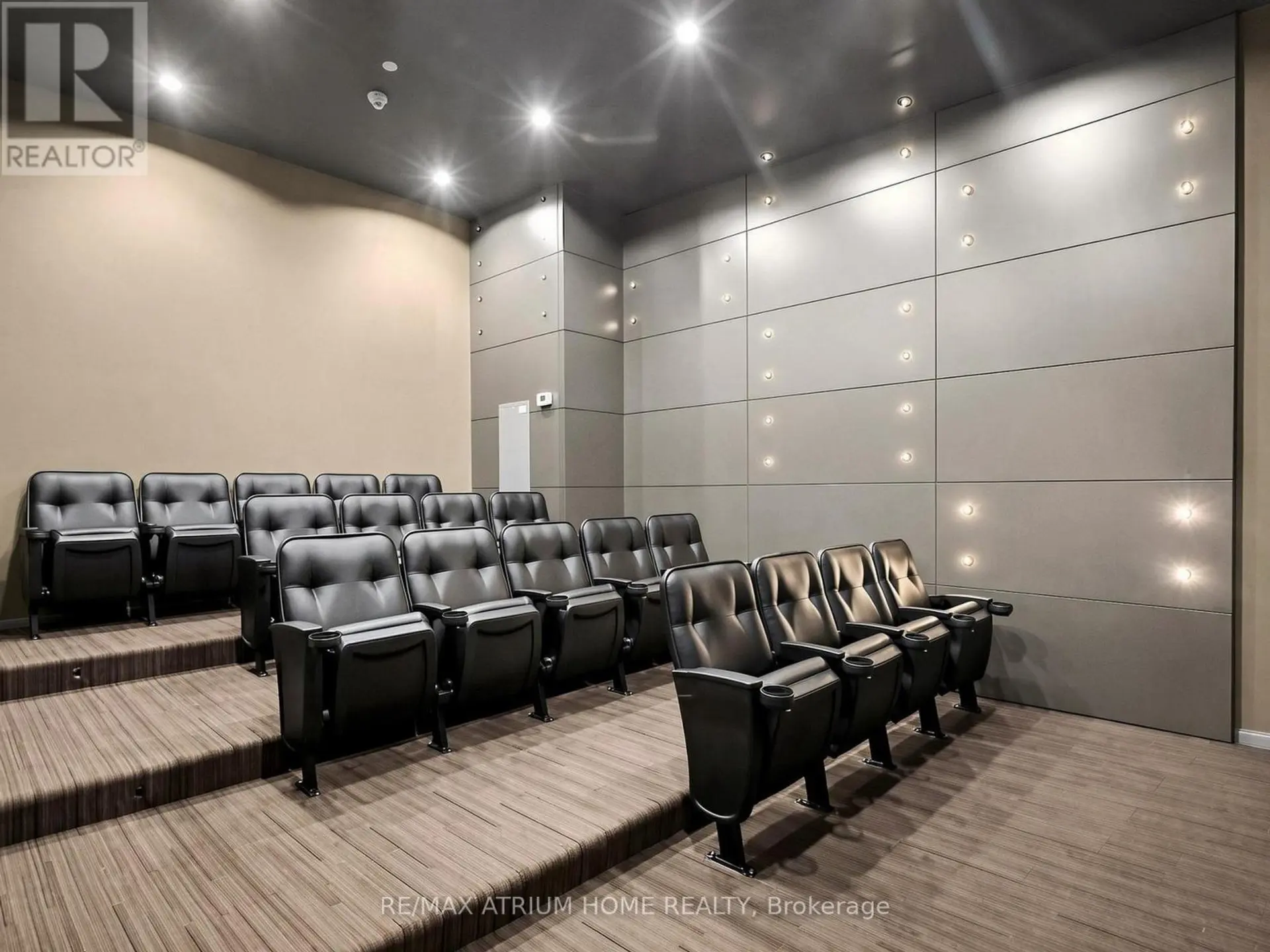 #4308 15 GRENVILLE STREET - Image 17