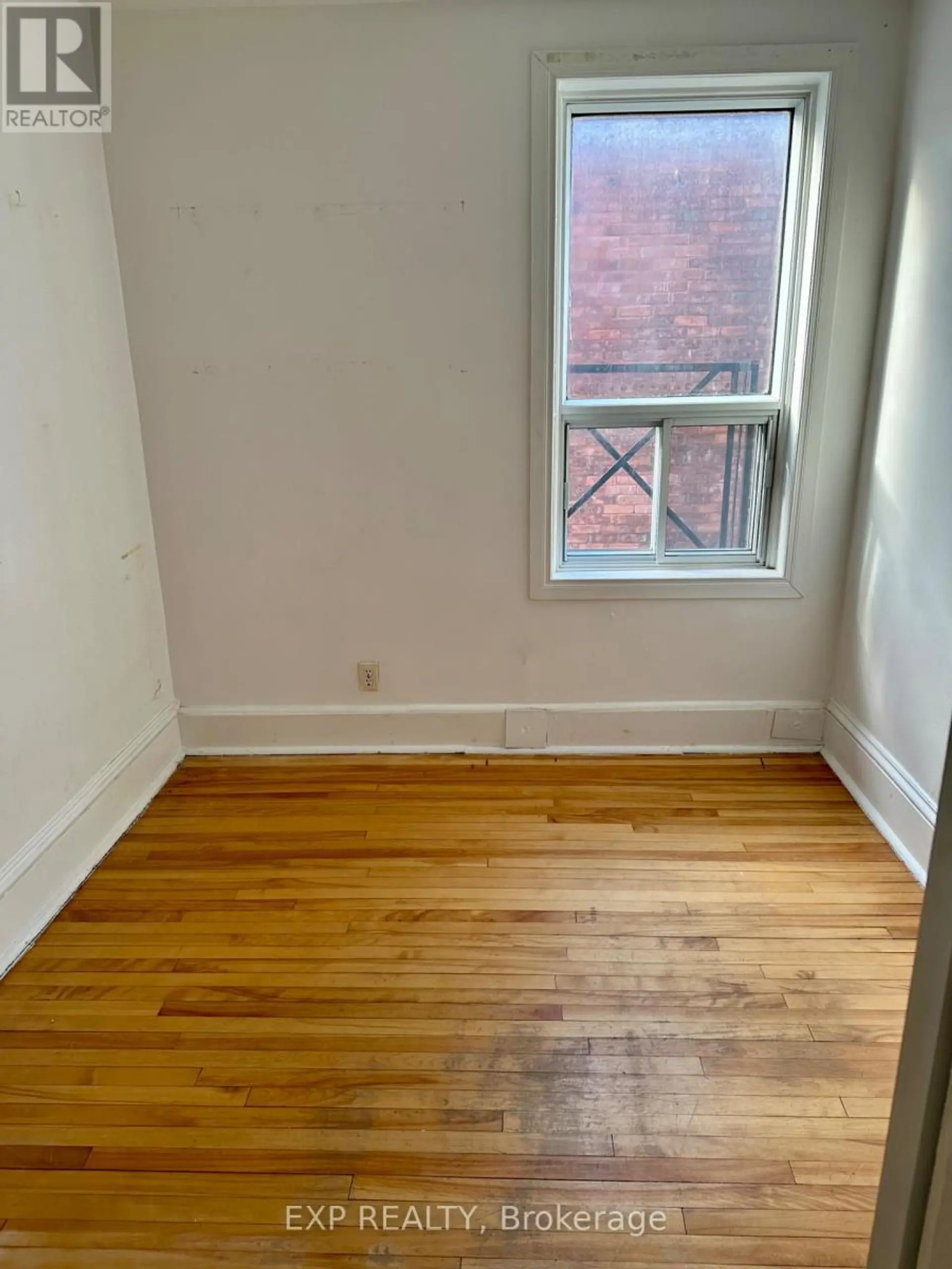 57 SPADINA AVENUE - Image 6
