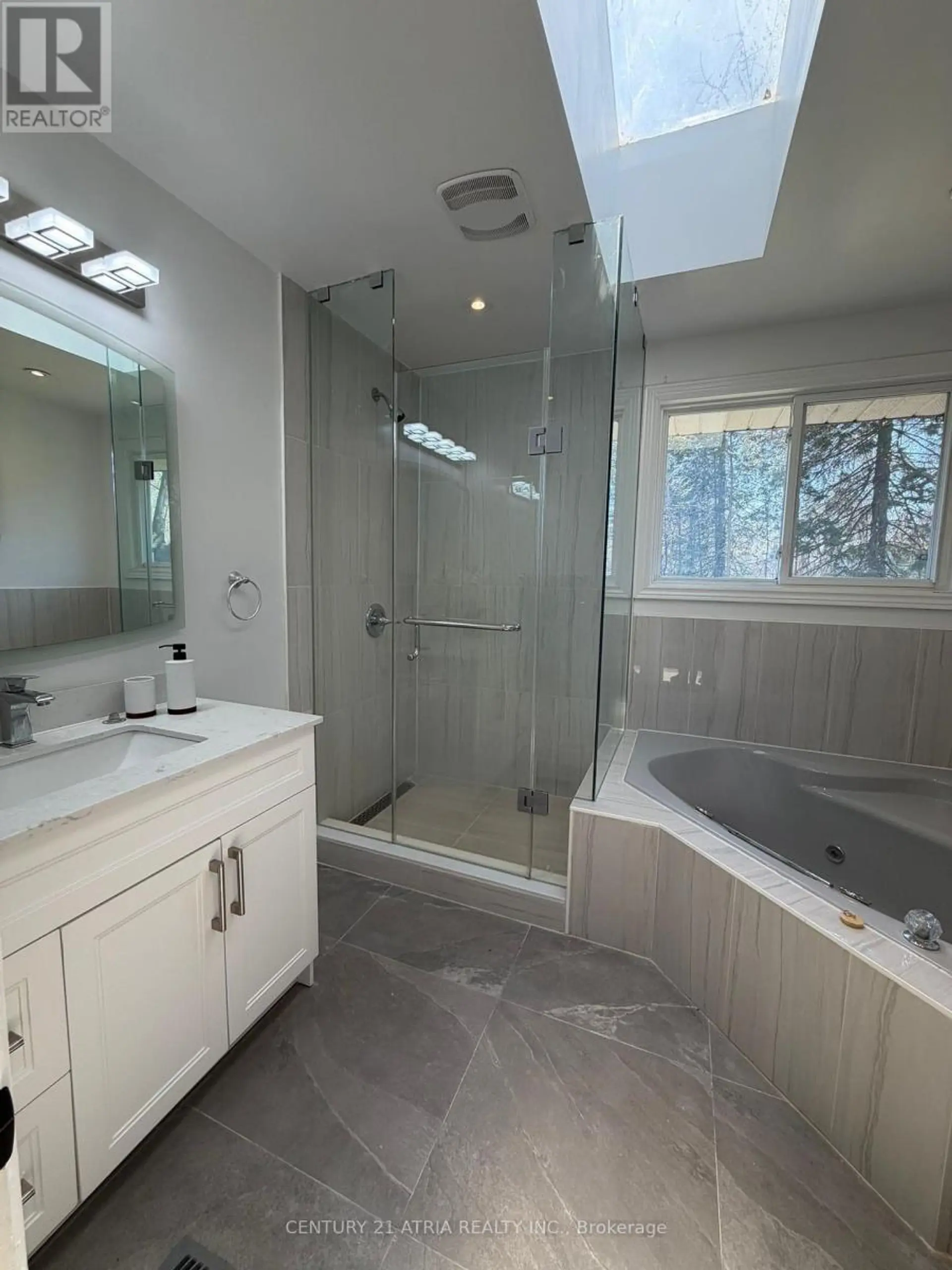 27 WATERBEND DRIVE - Image 8