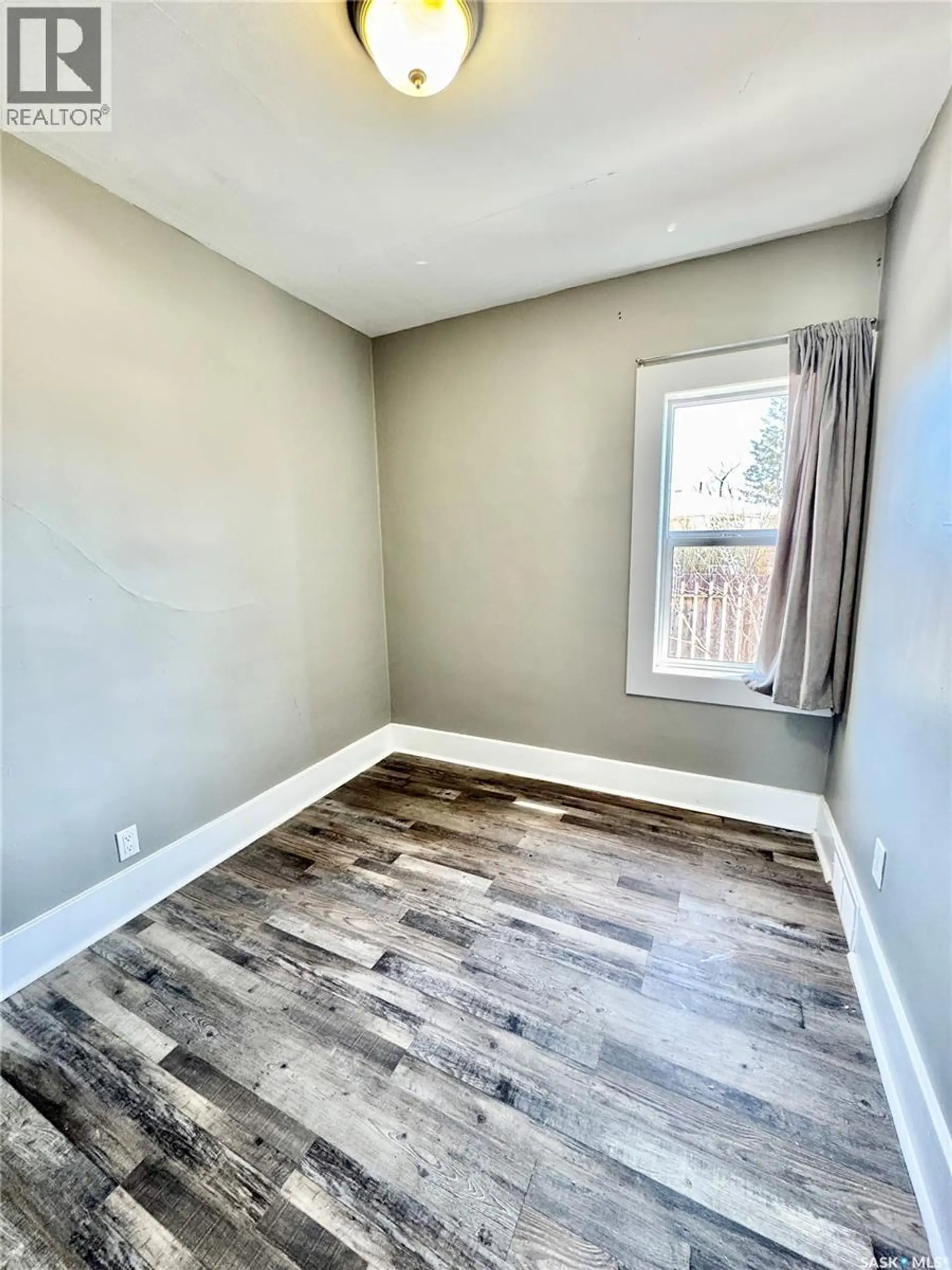 1467 15th STREET W - Image 9