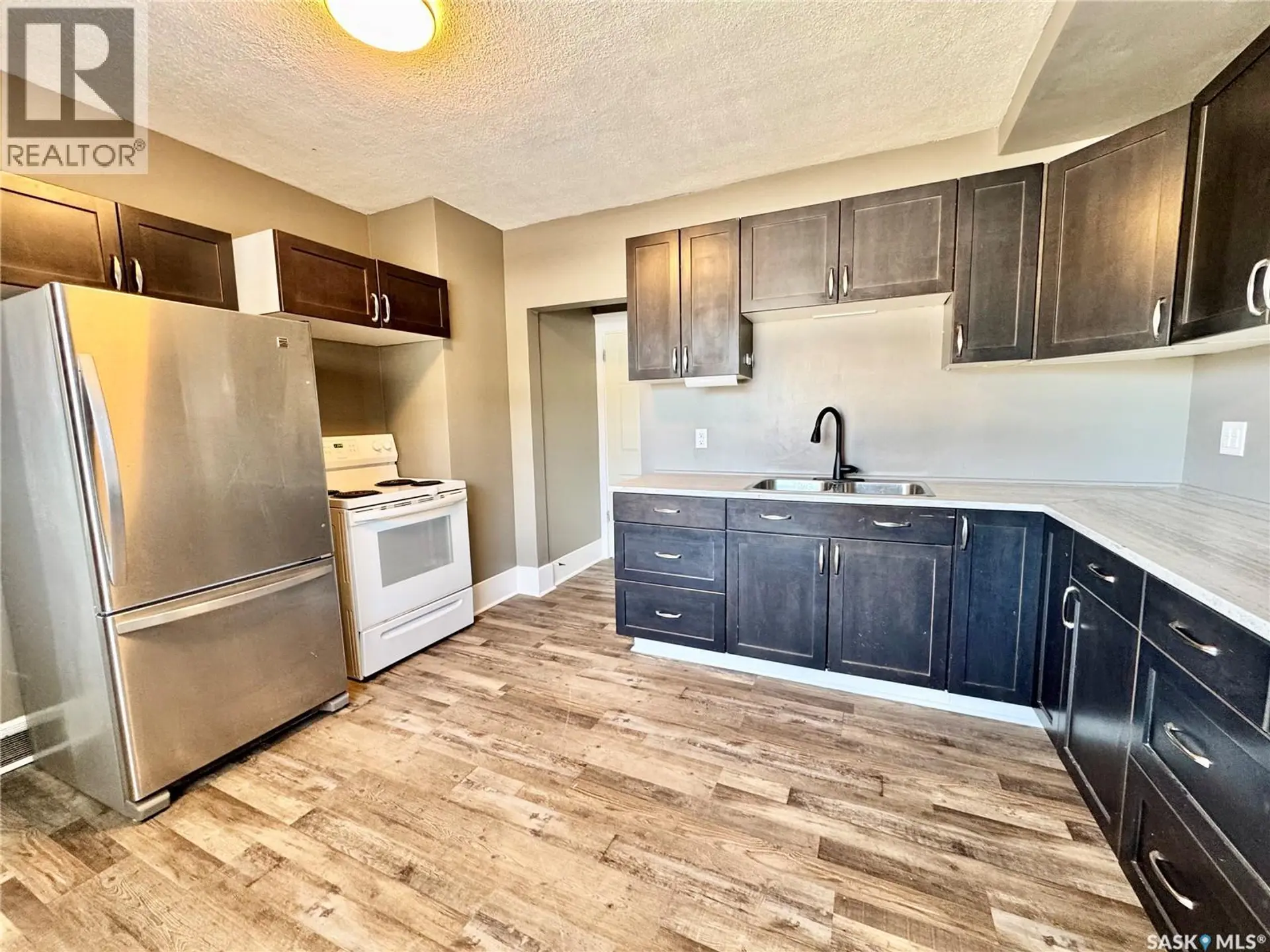 1467 15th STREET W - Image 4