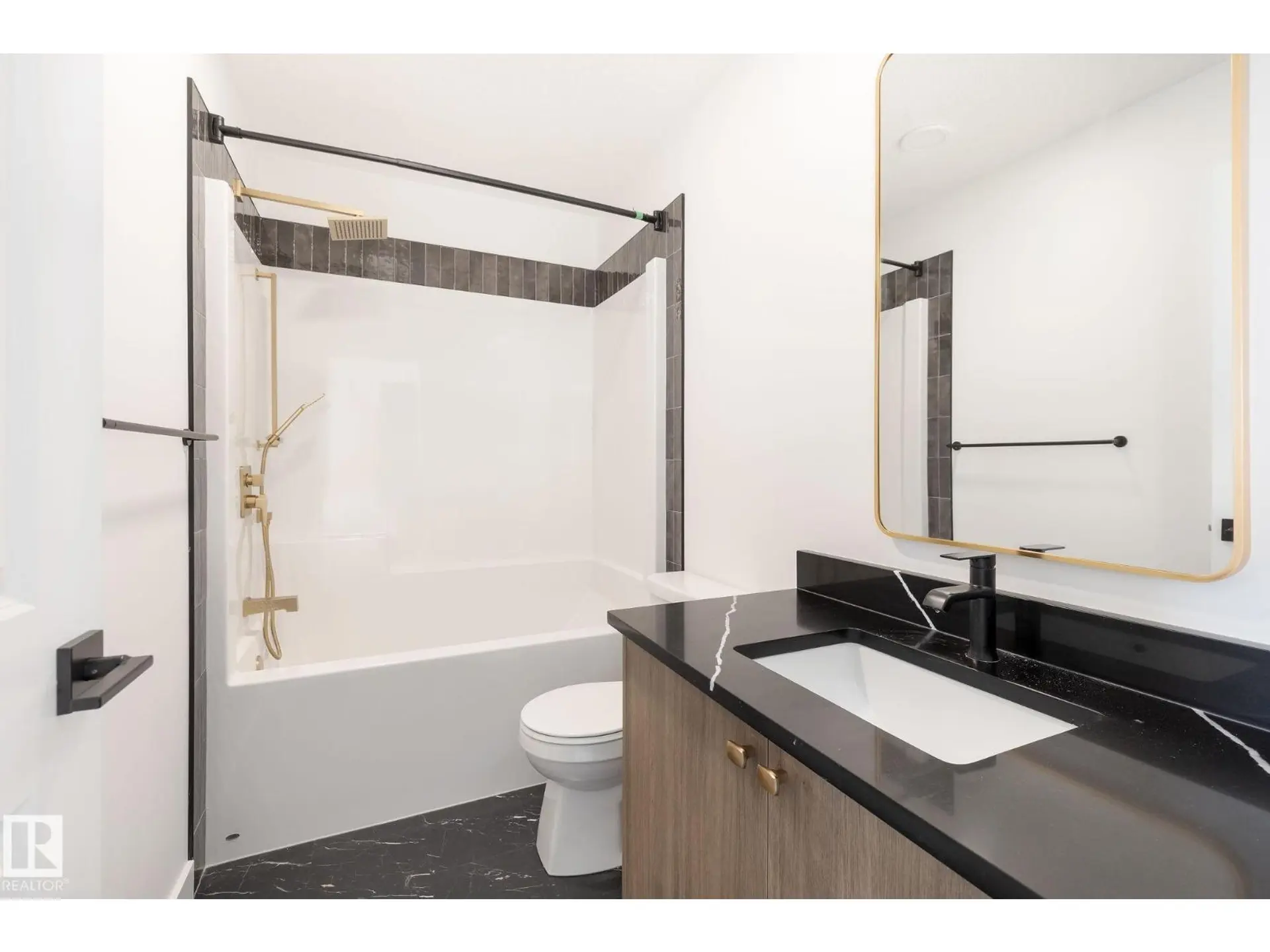 20620 43 AV NW - Image 15