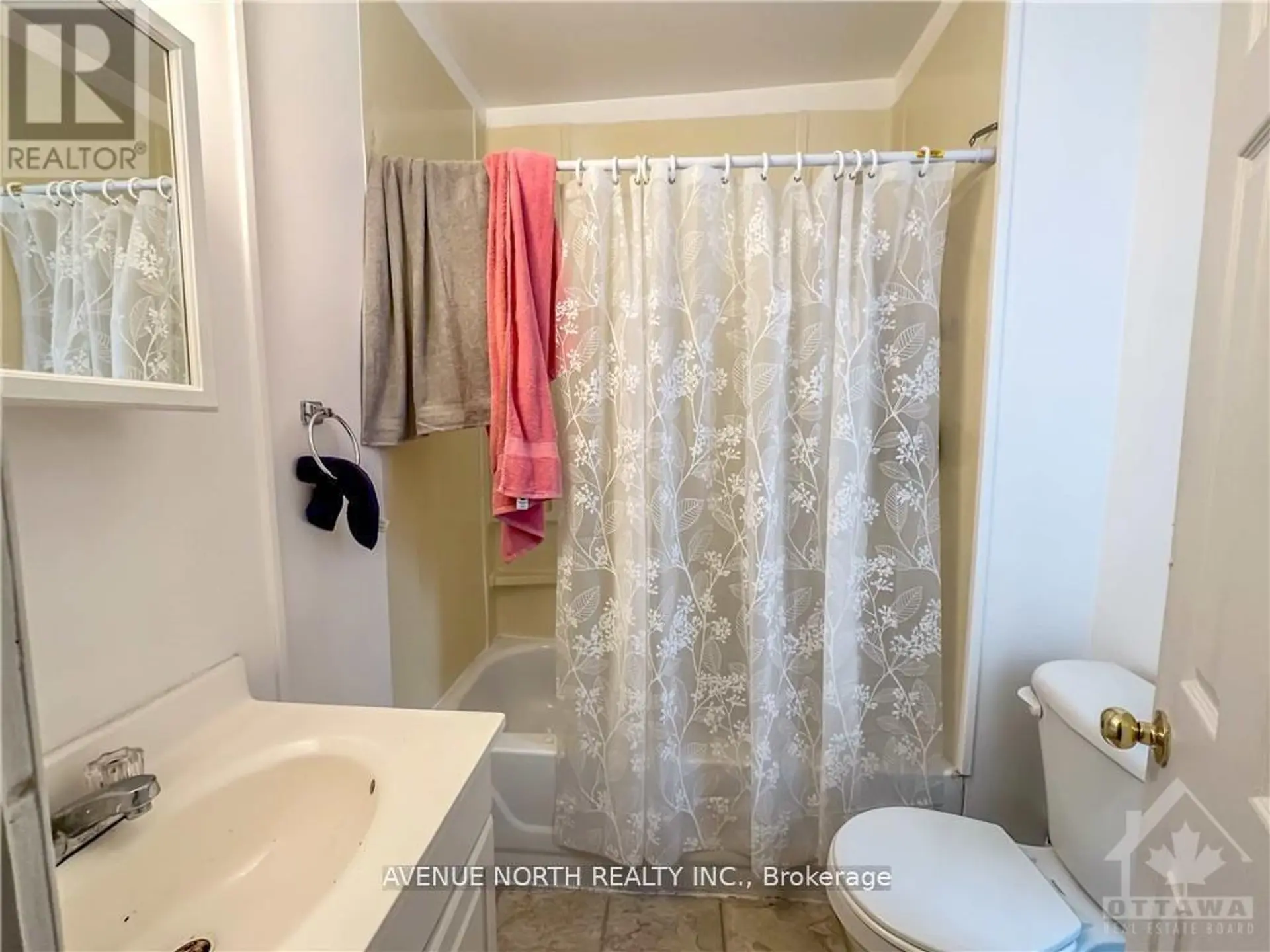 216 HANNAH STREET - Image 15