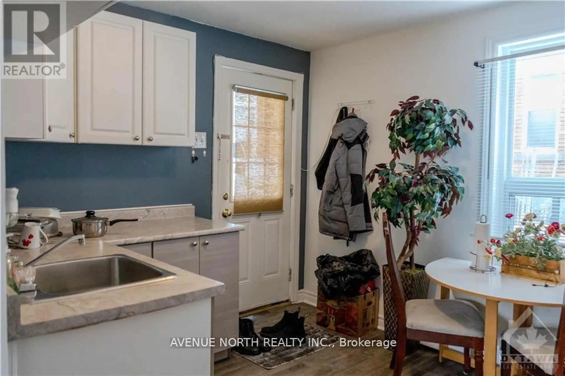 216 HANNAH STREET - Image 3