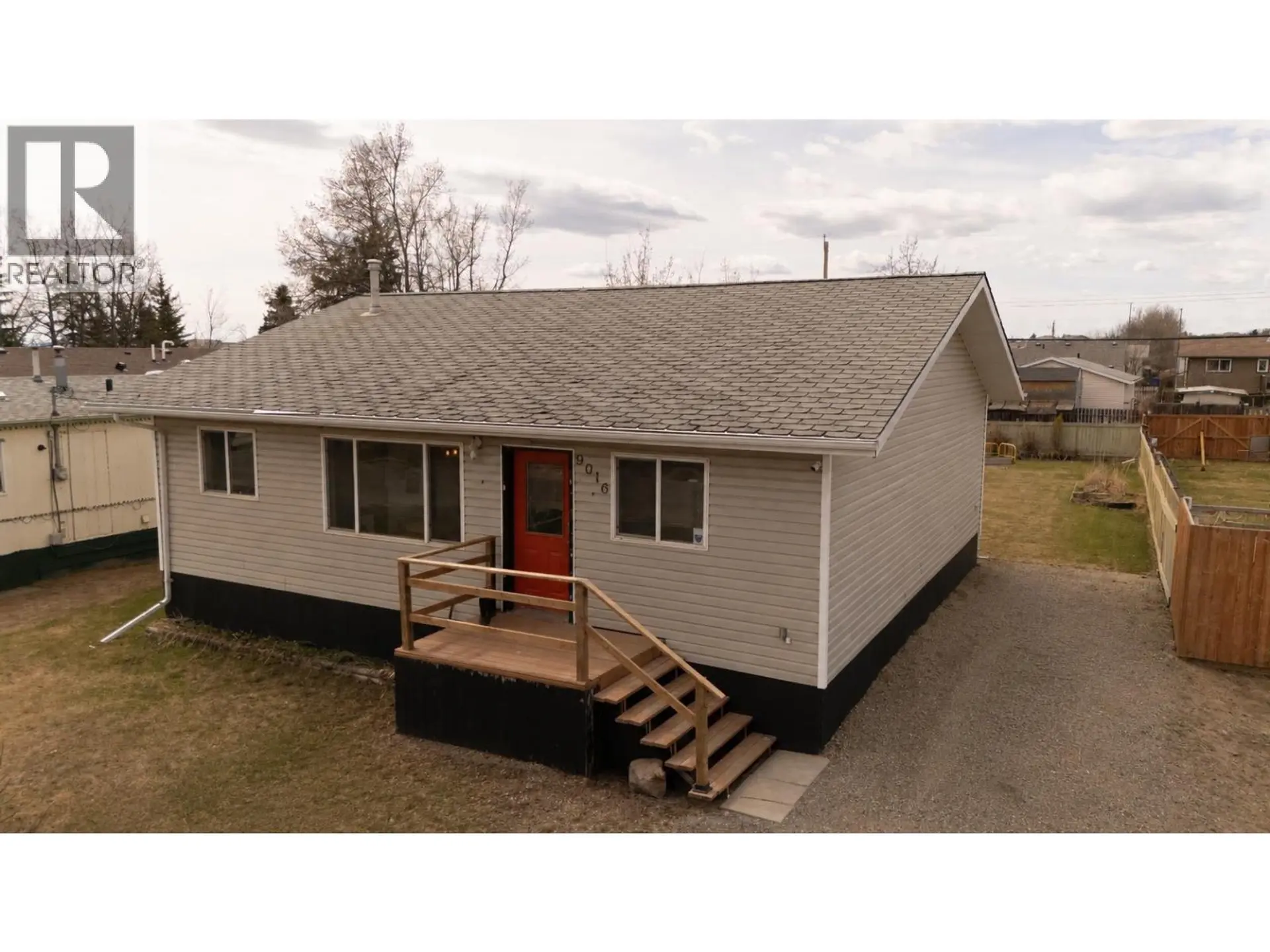 9016 77 STREET - Image 1