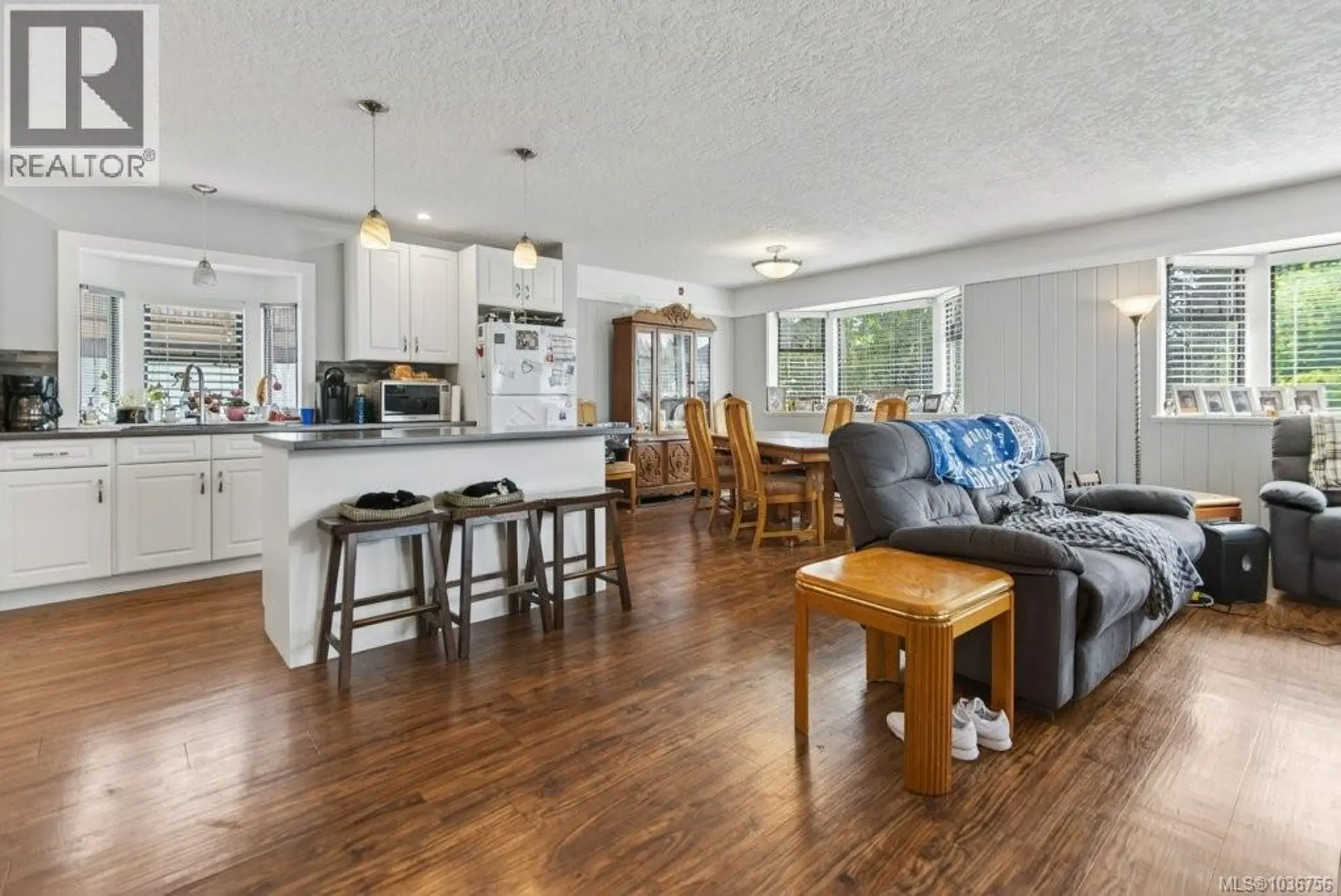 1005 26th St - Image 4