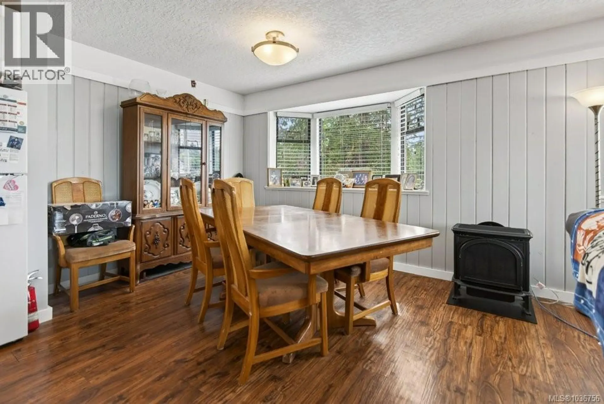 1005 26th St - Image 7