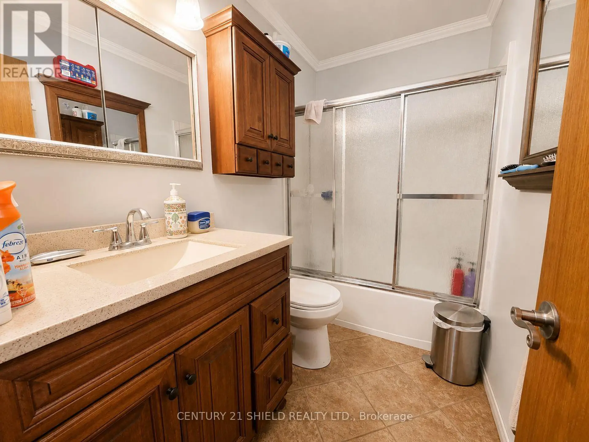 37 KINGSLEA CRESCENT - Image 10