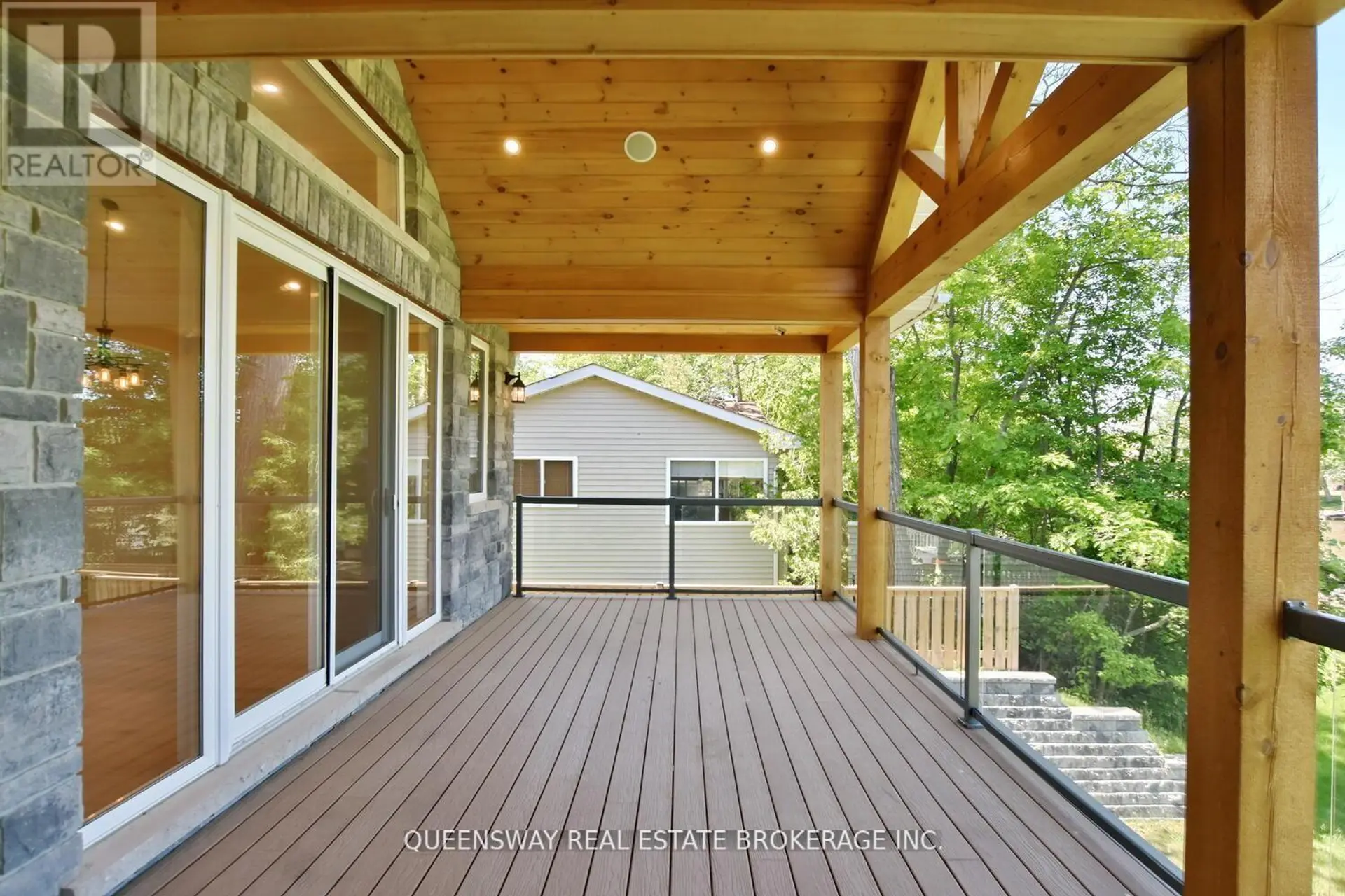 1852 RIVER ROAD W - Image 15