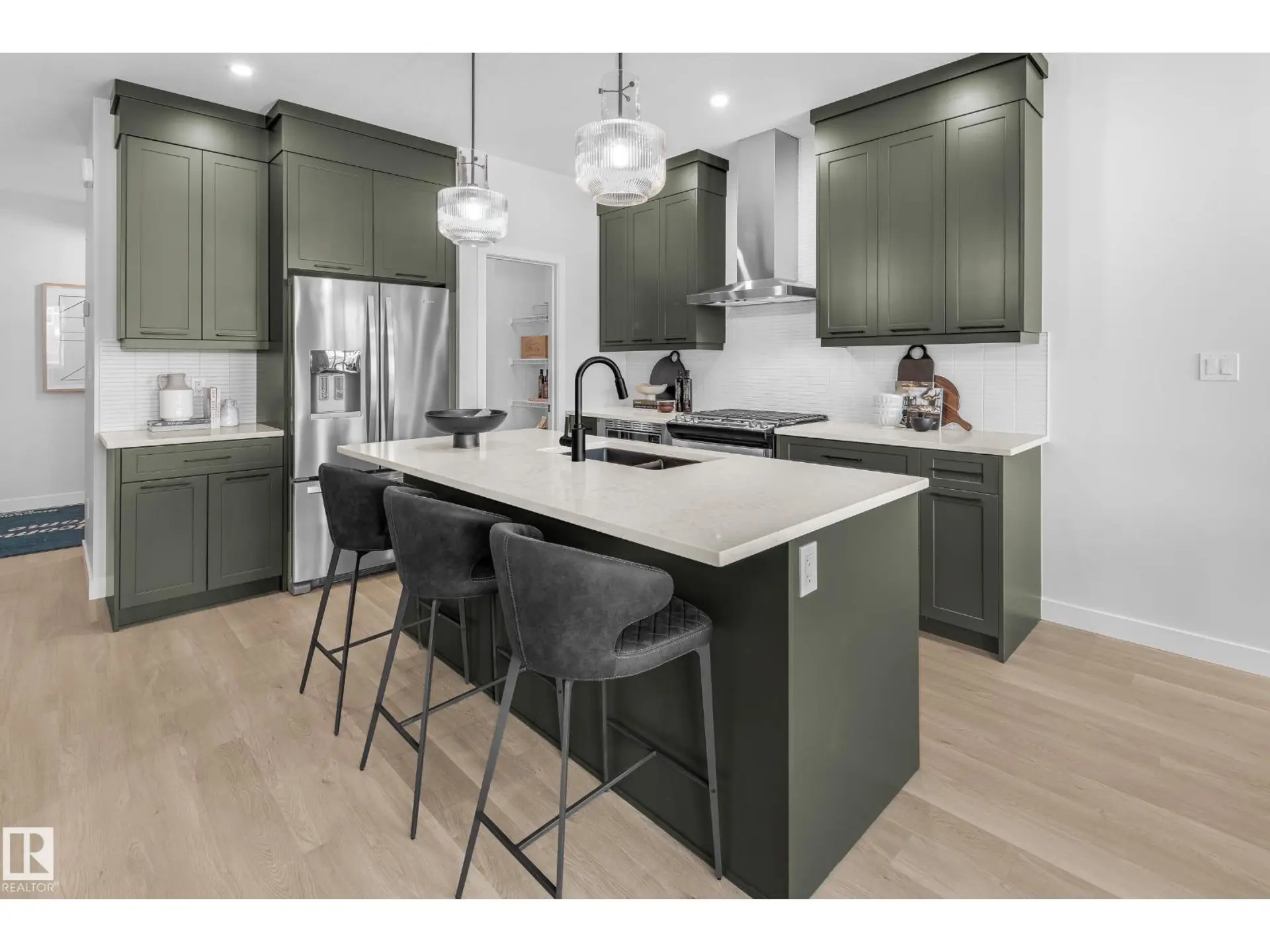 5641 HAWTHORN WY SW - Image 1