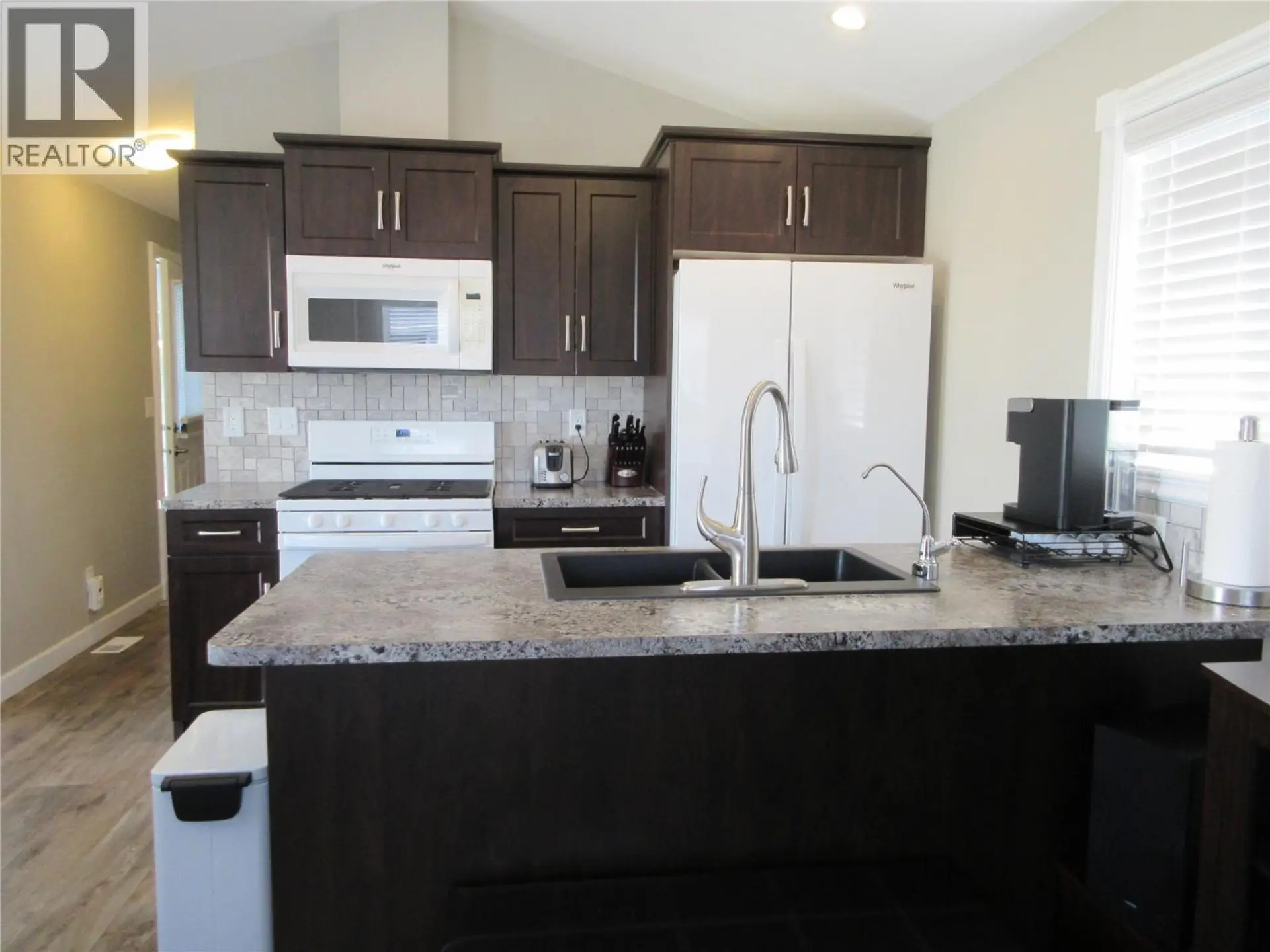 #362 415 Commonwealth Road - Image 9