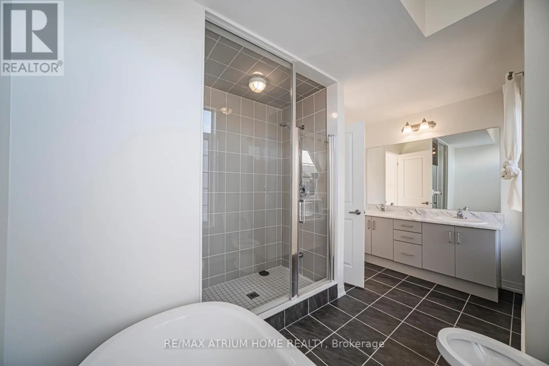 1 SISSONS WAY - Image 13