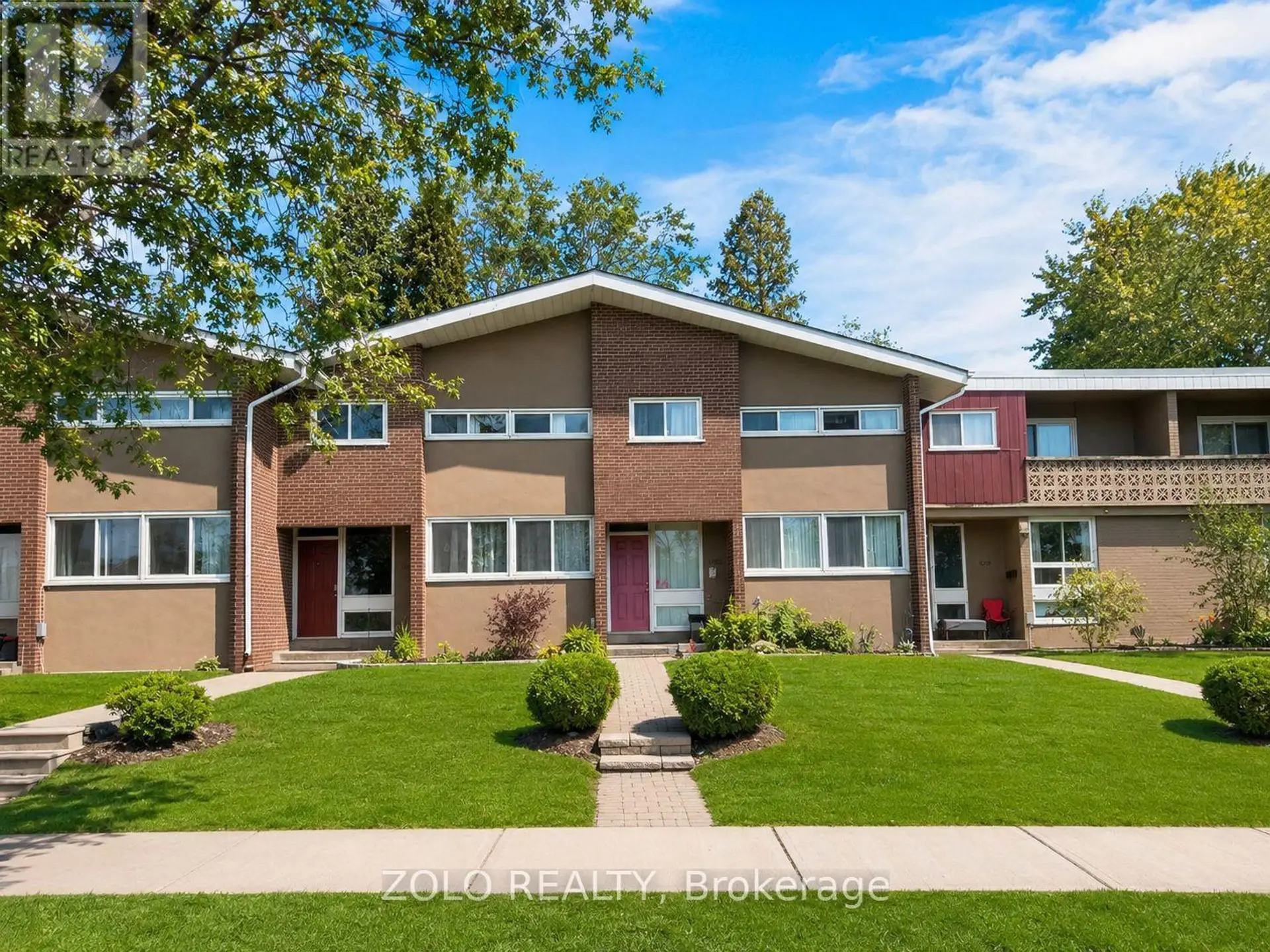 #16 3250 THE CREDIT WOODLANDS - Image 1