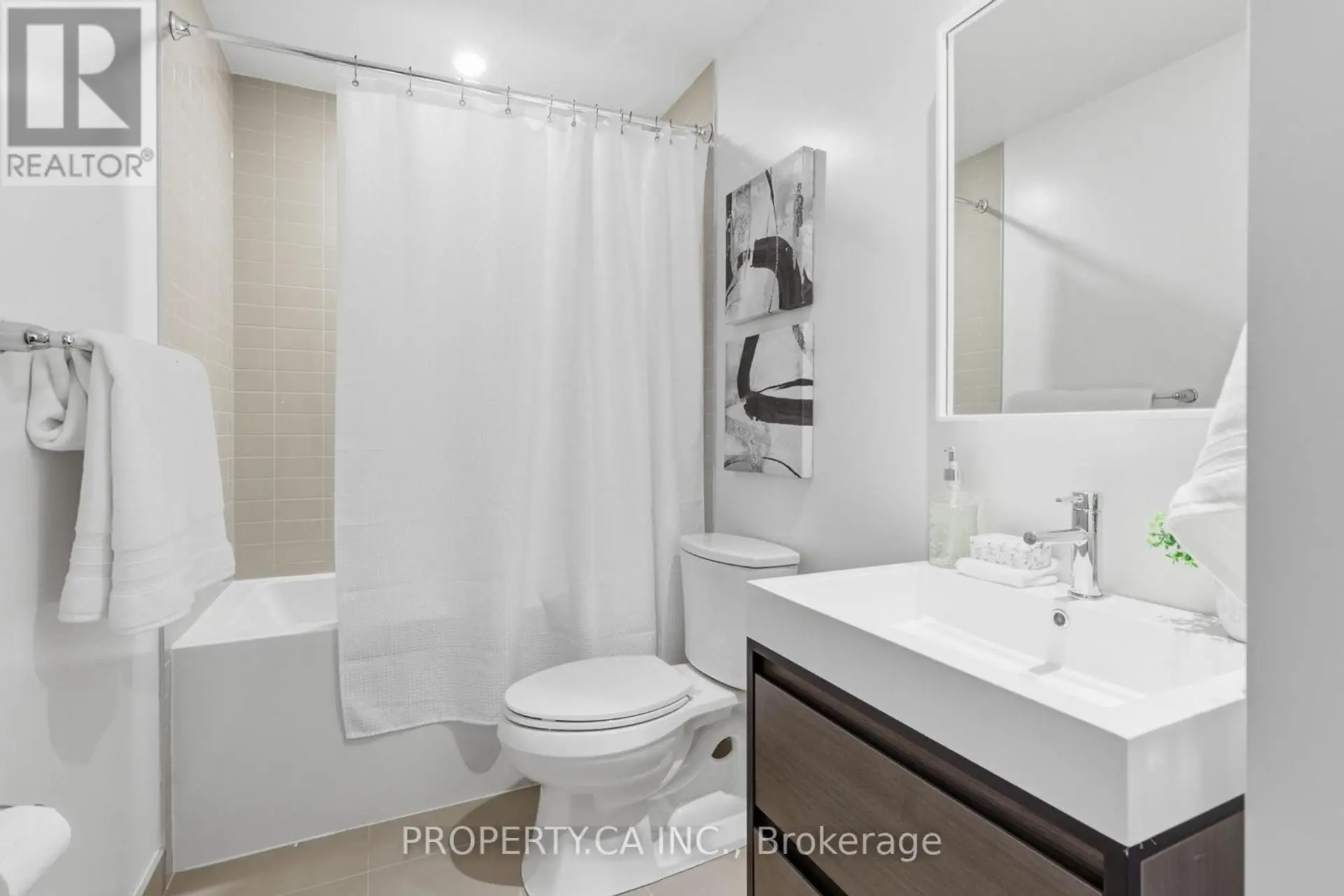 #719 150 LOGAN AVENUE - Image 18