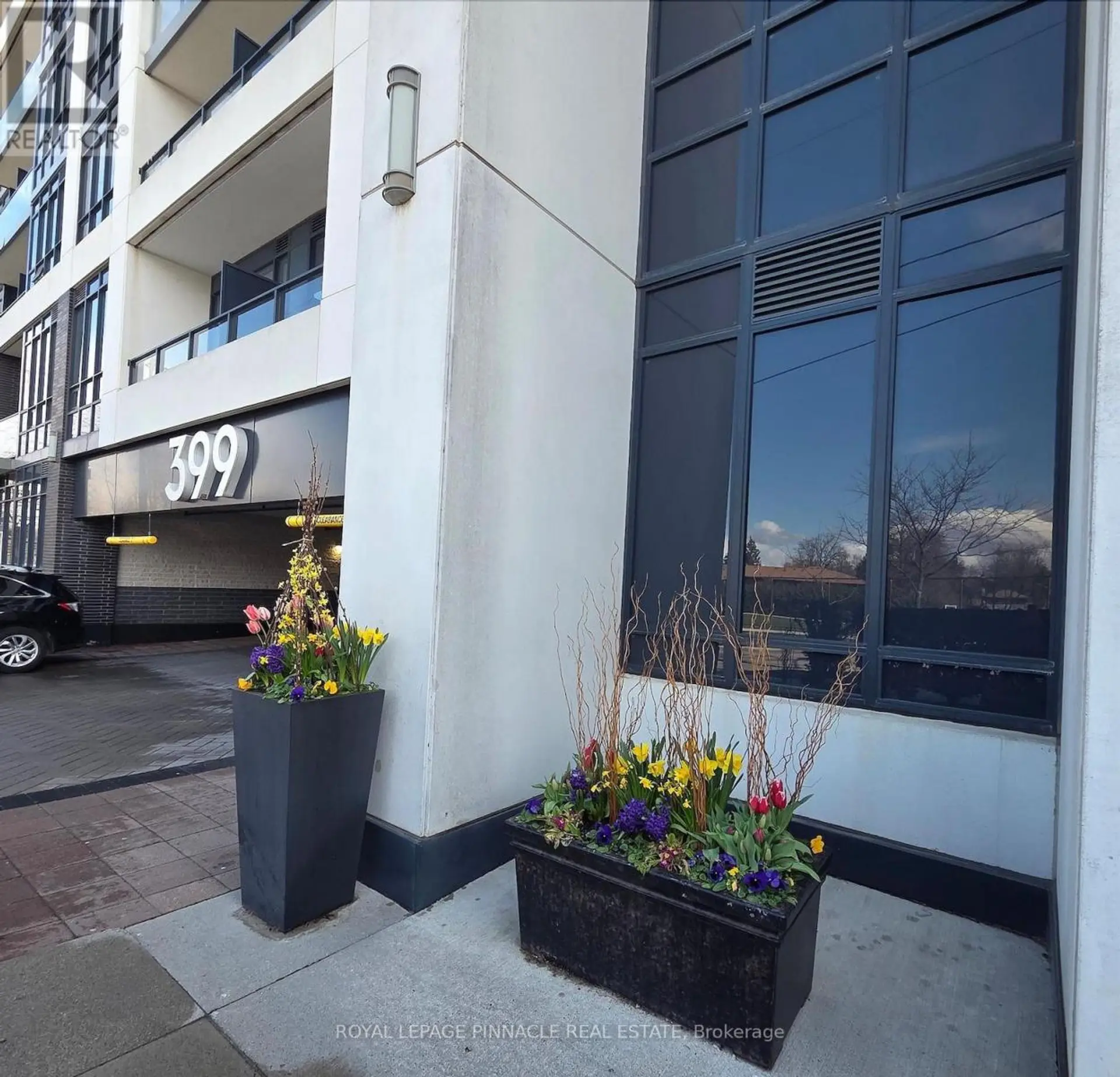 #112 399 SPRING GARDEN AVENUE - Image 1