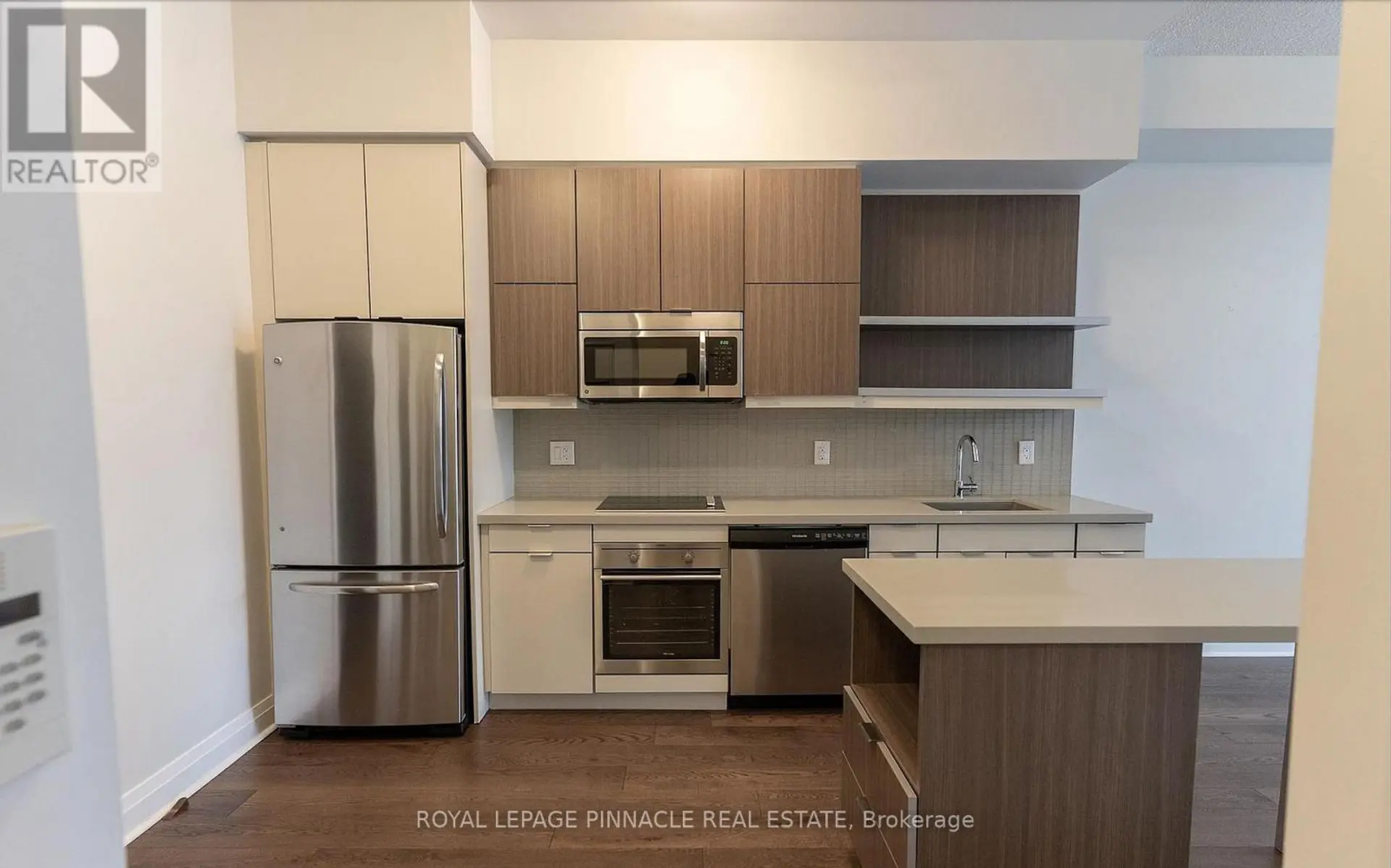 #112 399 SPRING GARDEN AVENUE - Image 4