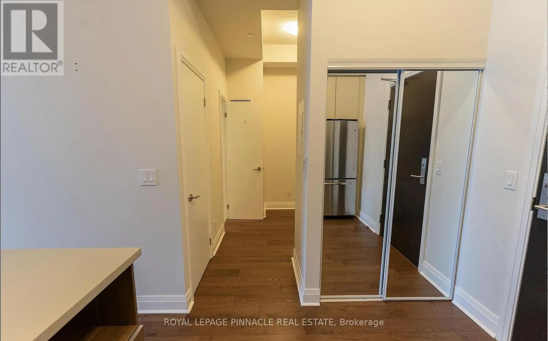 #112 399 SPRING GARDEN AVENUE - Image 6