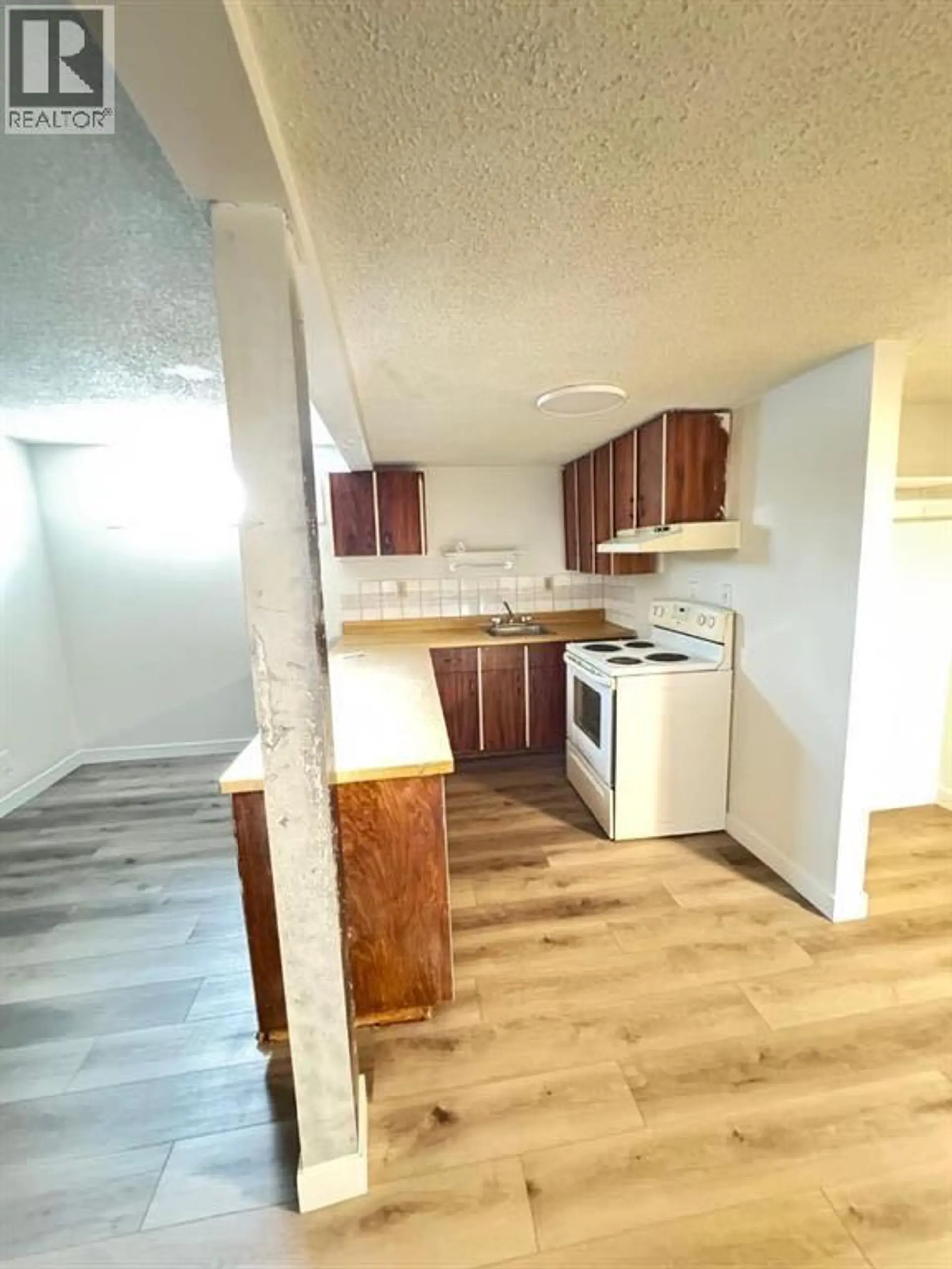 6879 Rundlehorn Drive NE - Image 12