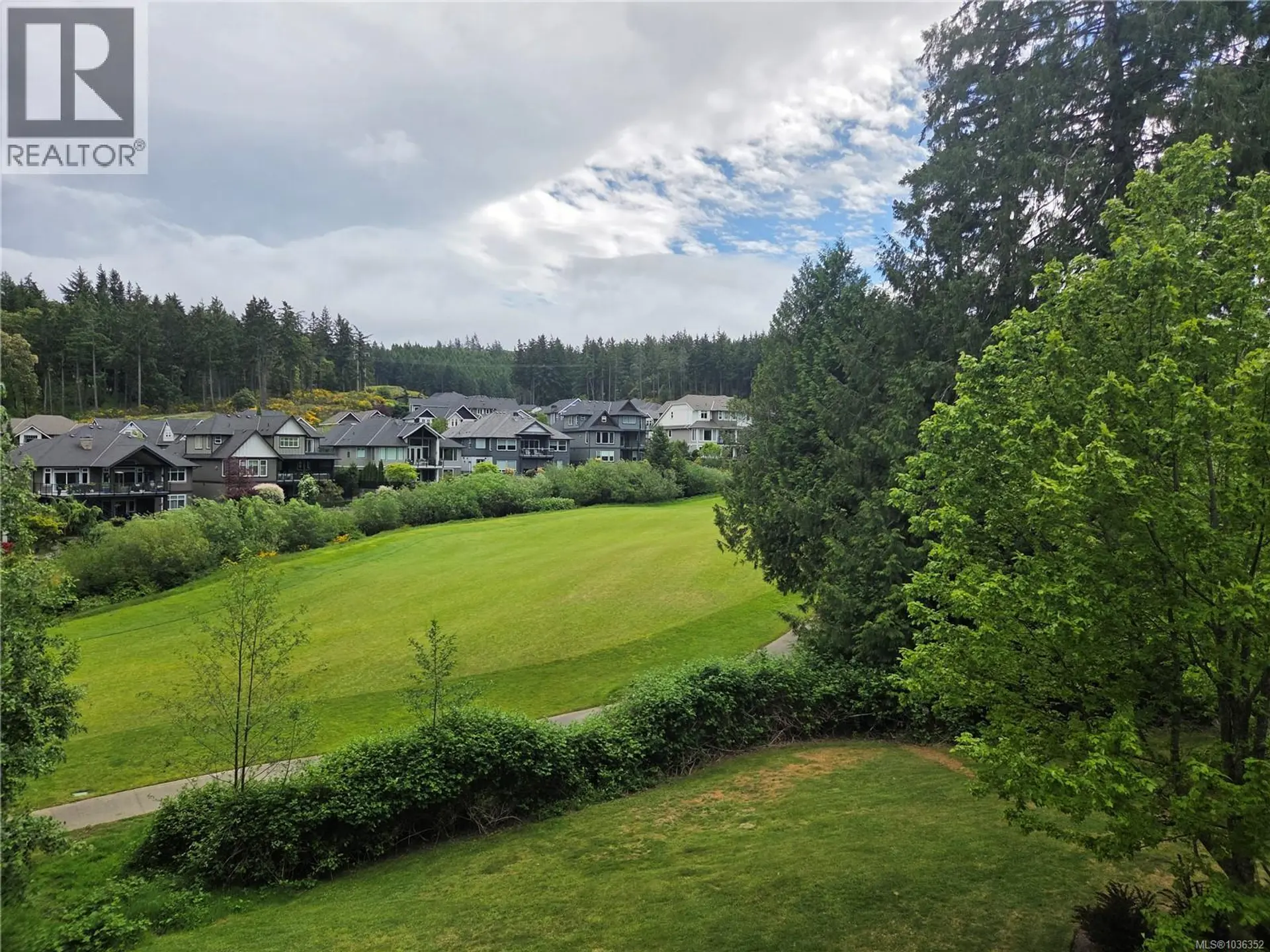 #318 1375 Bear Mountain Pkwy - Image 6