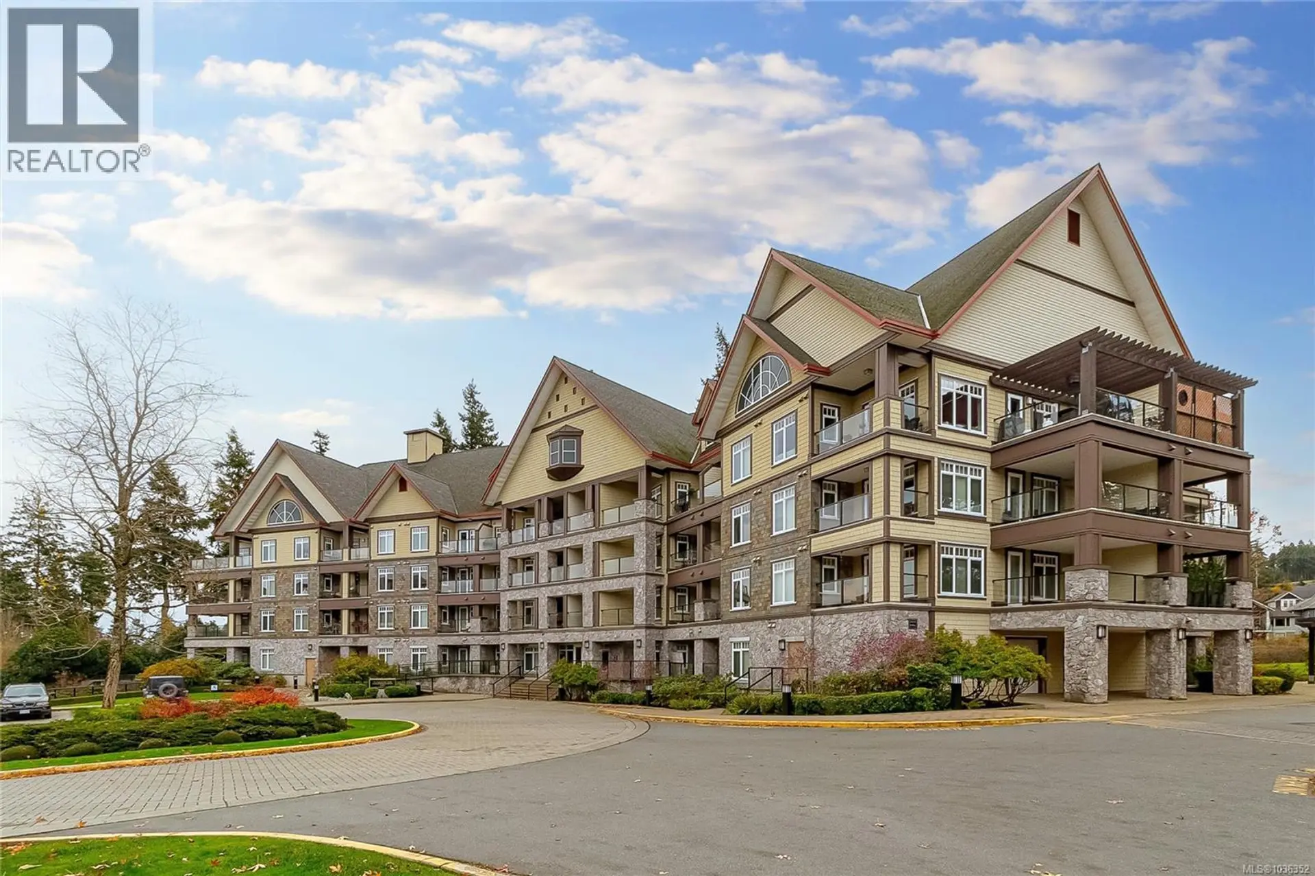 #318 1375 Bear Mountain Pkwy - Image 1