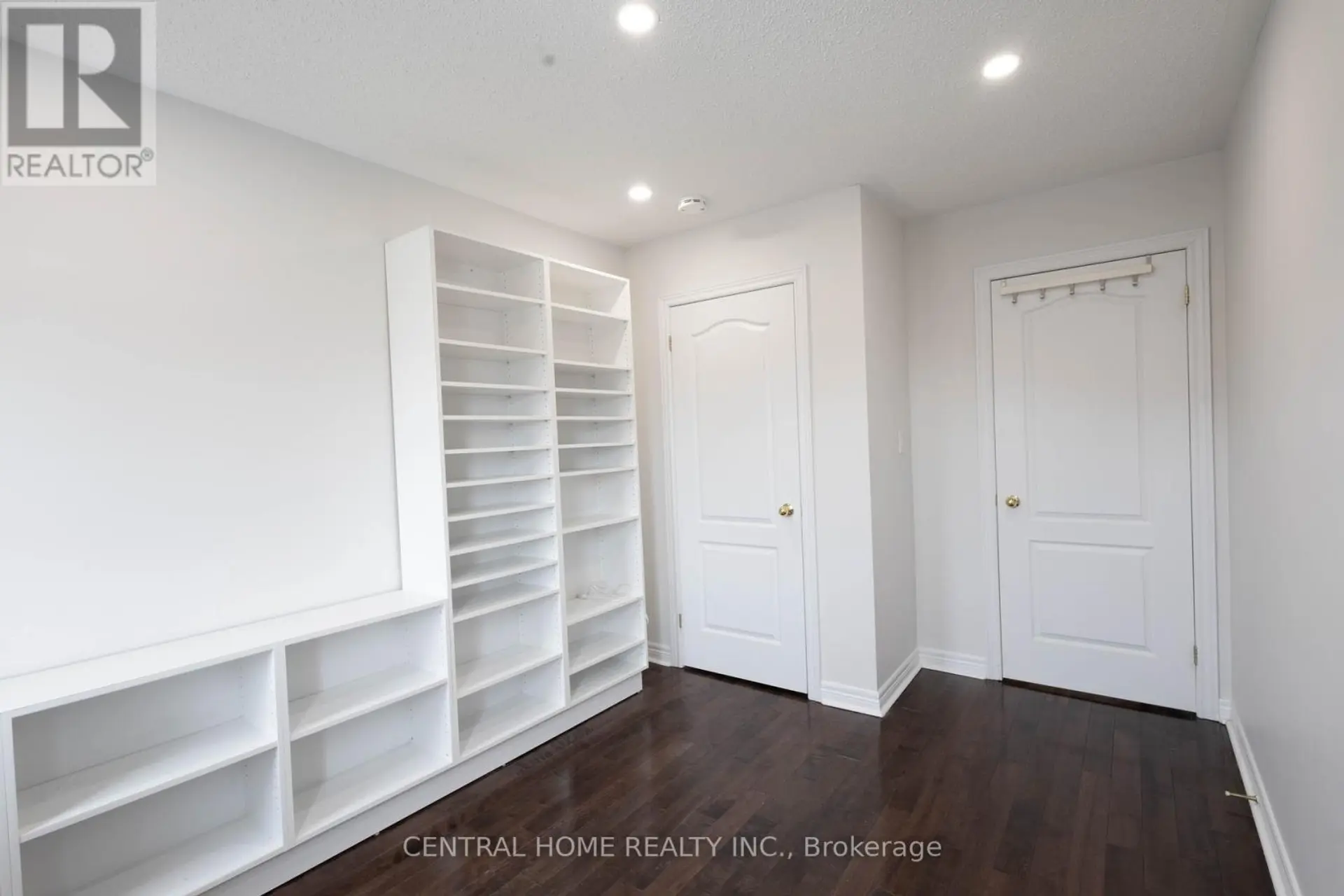 165 MANORHEIGHTS STREET - Image 15