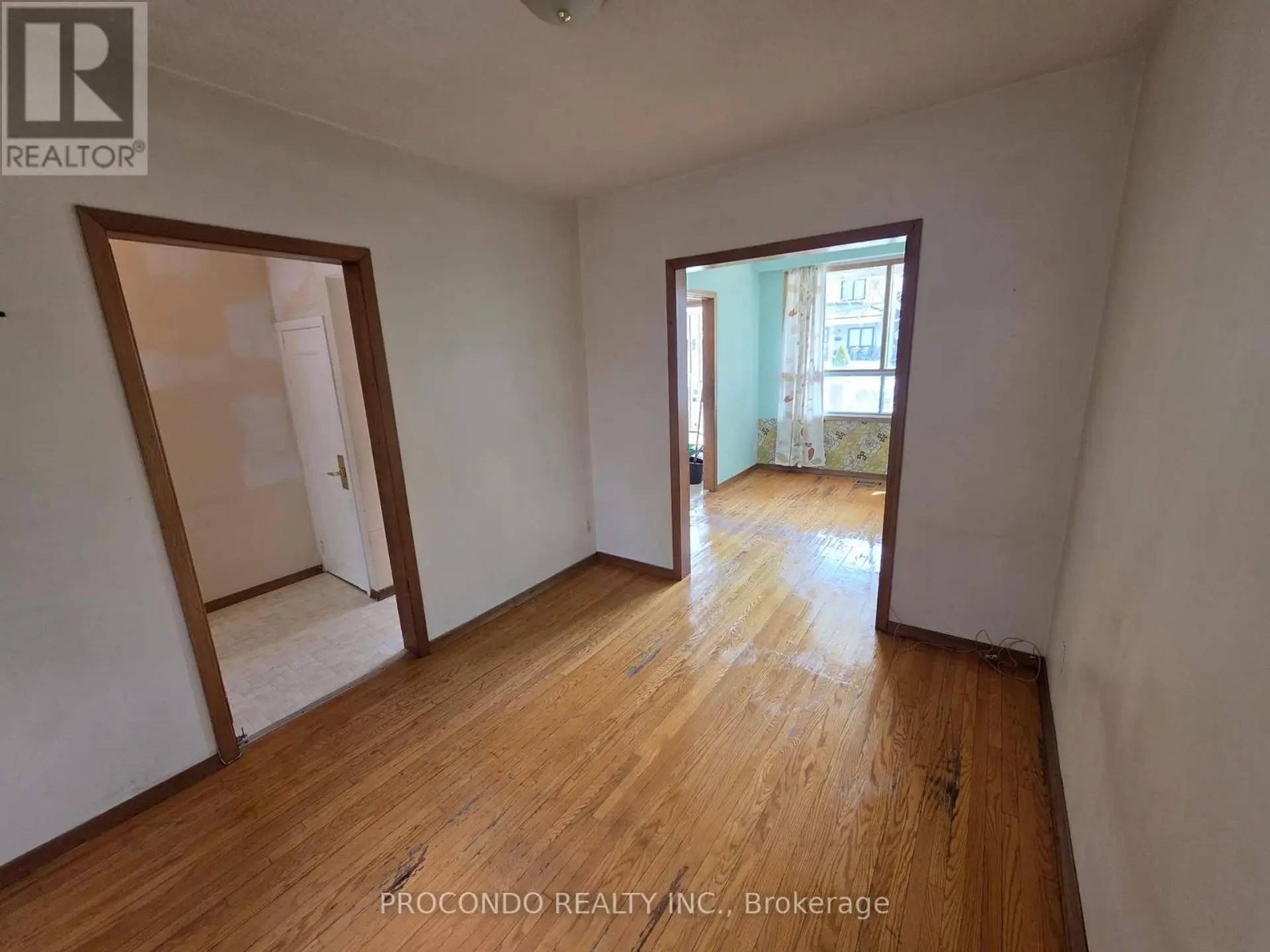 286 HARVIE AVENUE - Image 3
