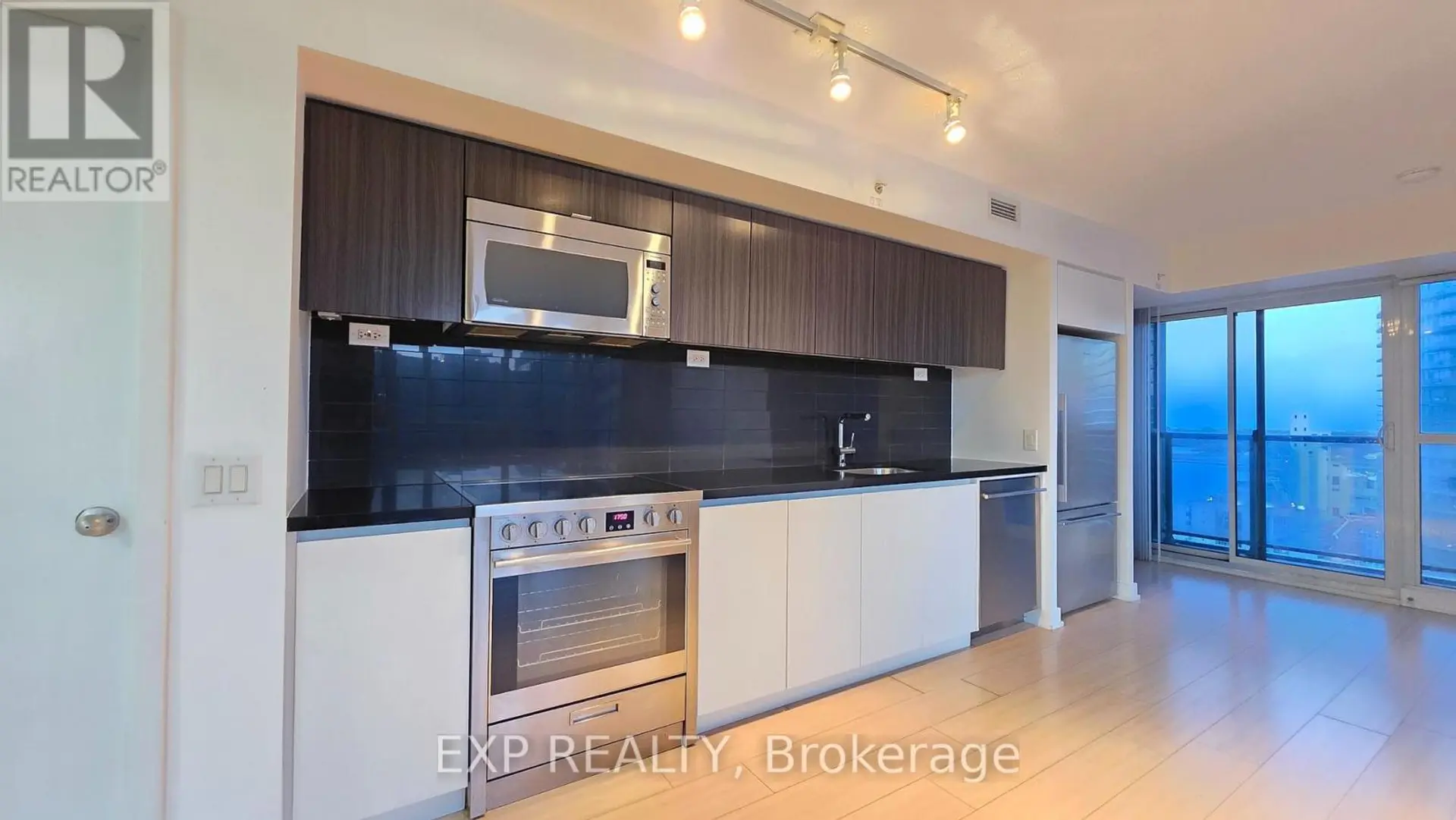 #2206 85 QUEENS WHARF ROAD - Image 1