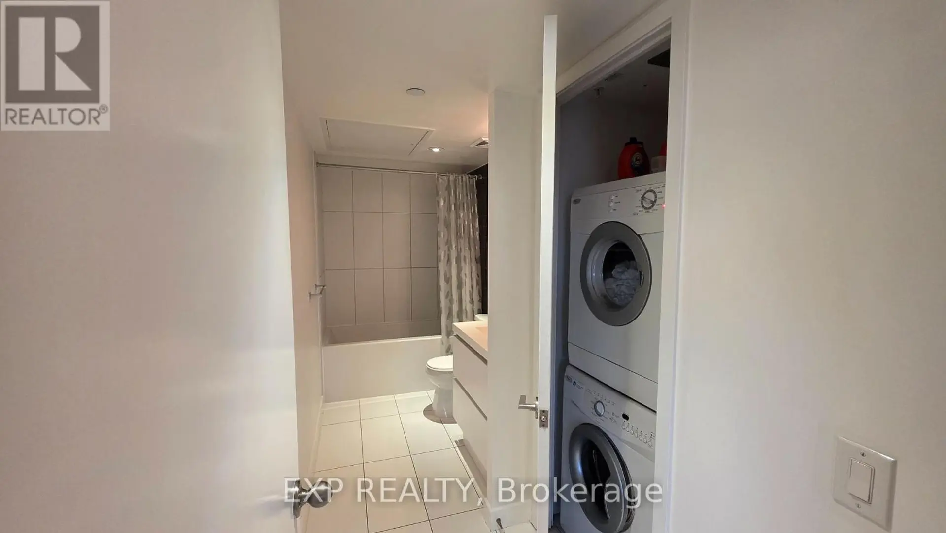 #2206 85 QUEENS WHARF ROAD - Image 15