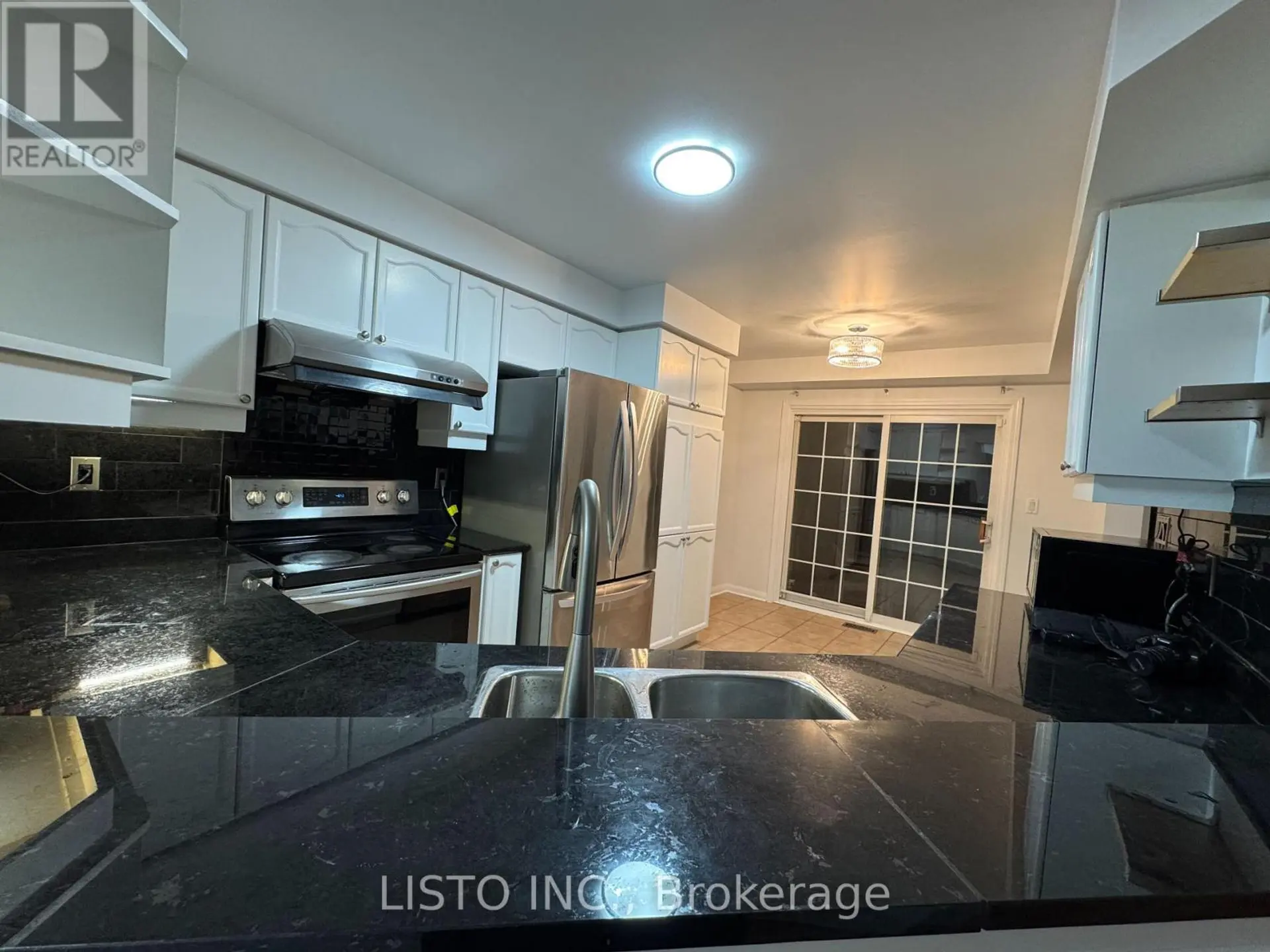 128 SWEETWOOD CIRCLE - Image 3