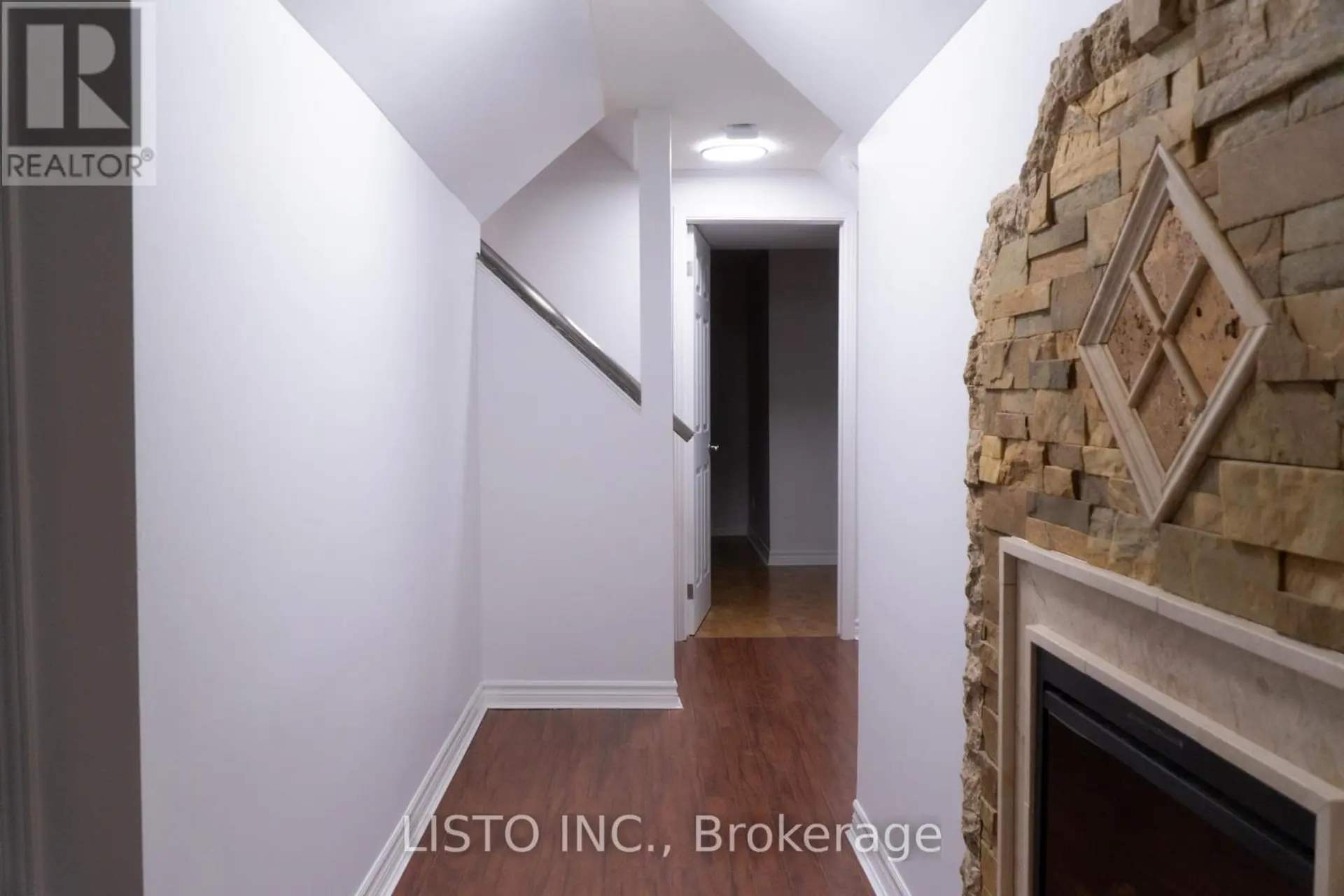 128 SWEETWOOD CIRCLE - Image 15