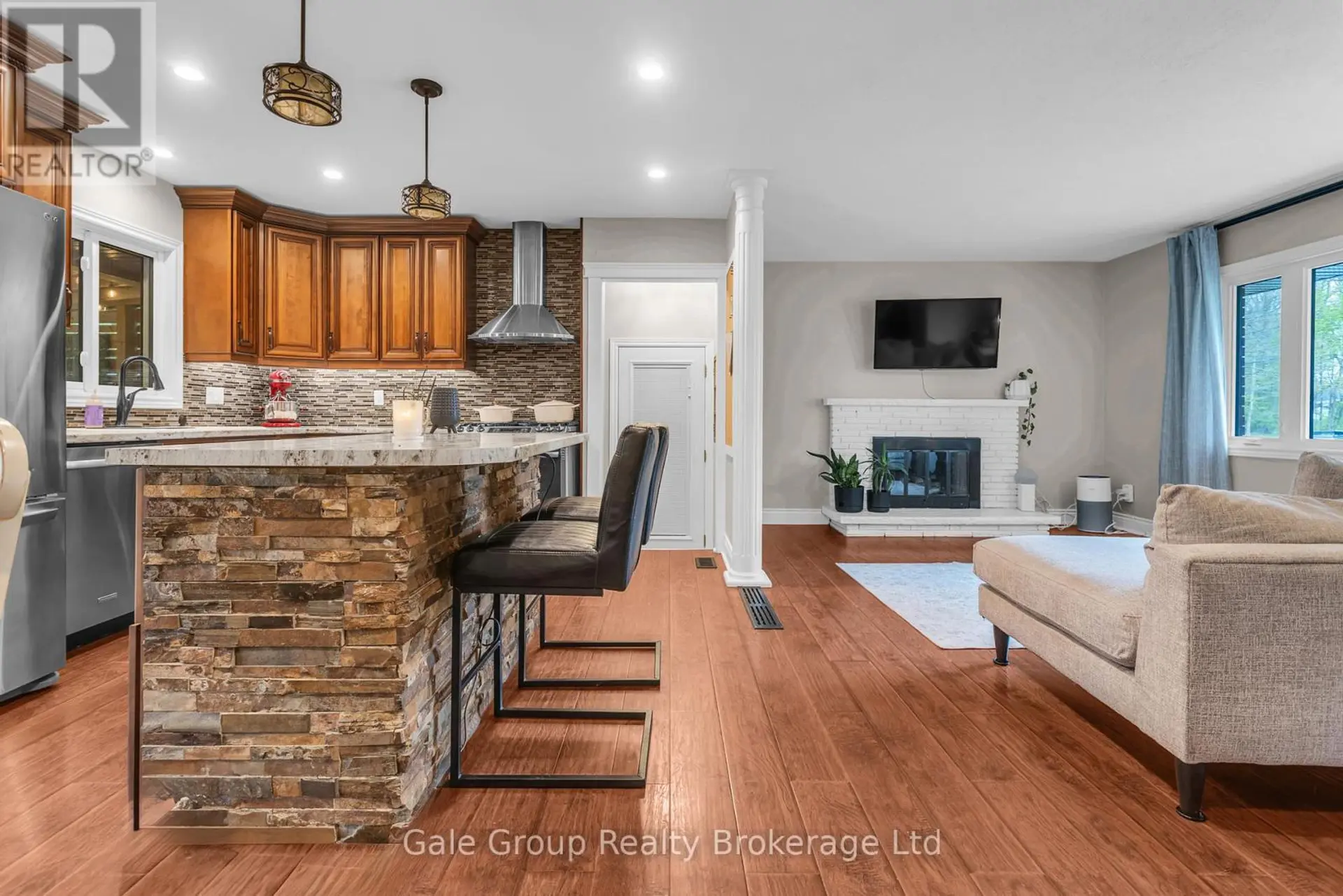 9 STRATHCONA DRIVE - Image 5