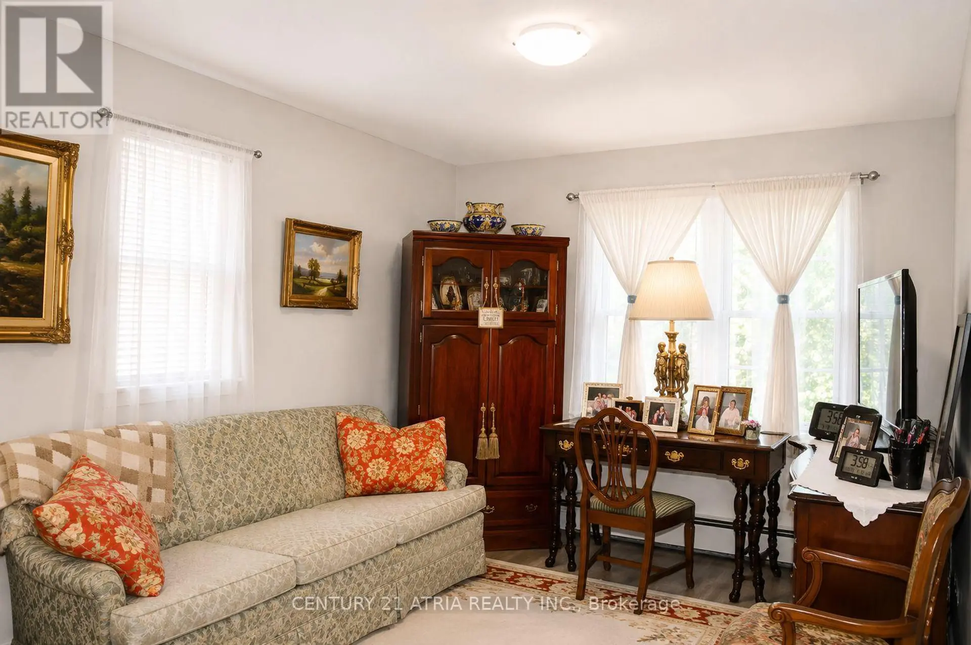 172 WILLIAM STREET - Image 12